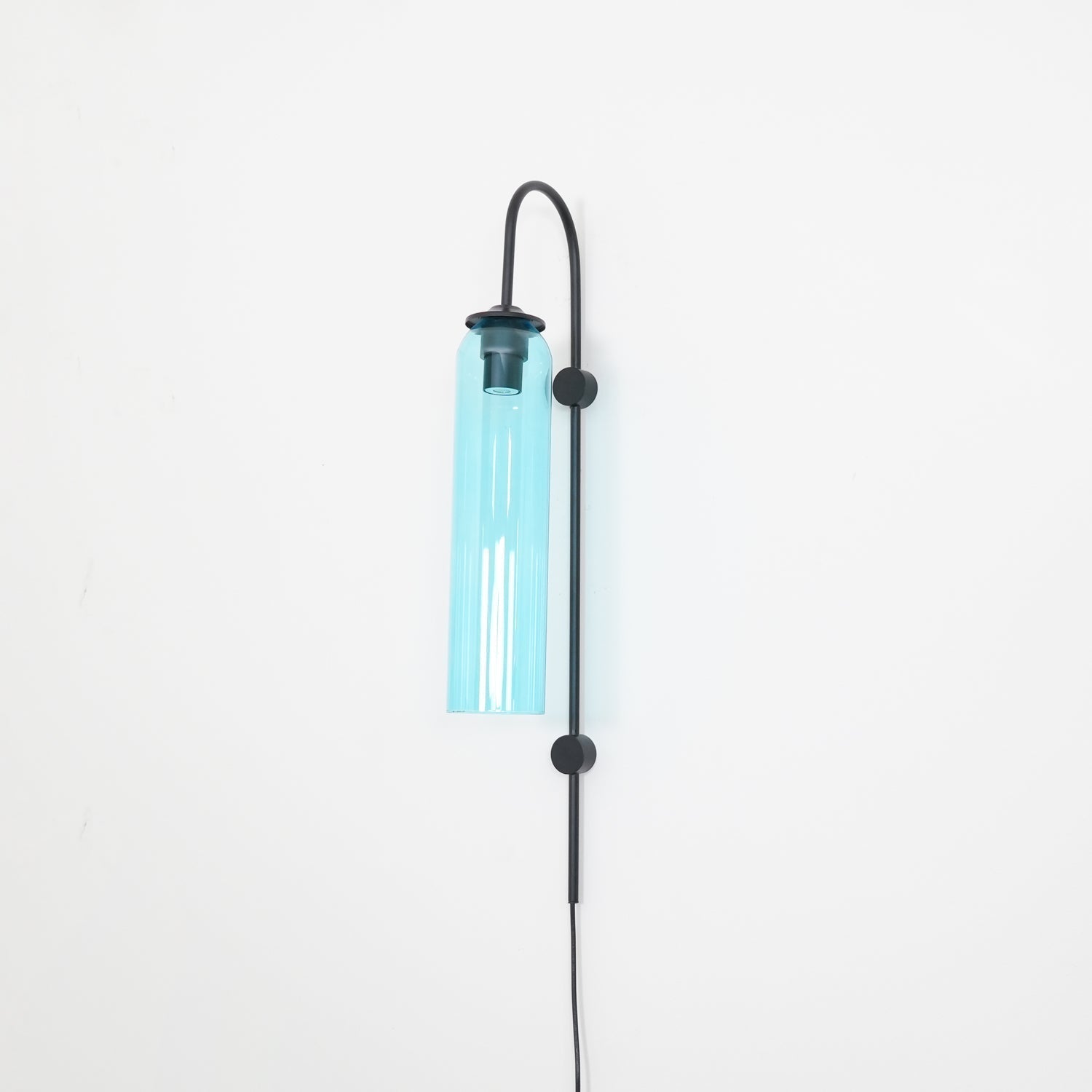 modern-cylinder-glass-wall-sconce-with-plug-in-cord-for-interior-lighting