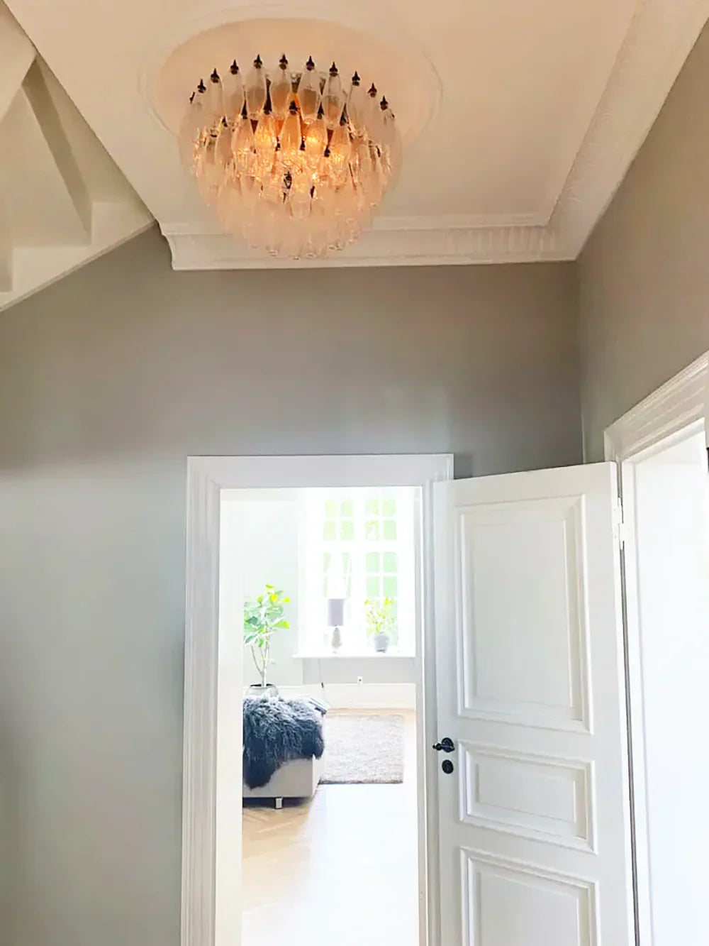 handcrafted-murano-poliedri-glass-flush-mount-ceiling-light-for-elegant-home-interiors