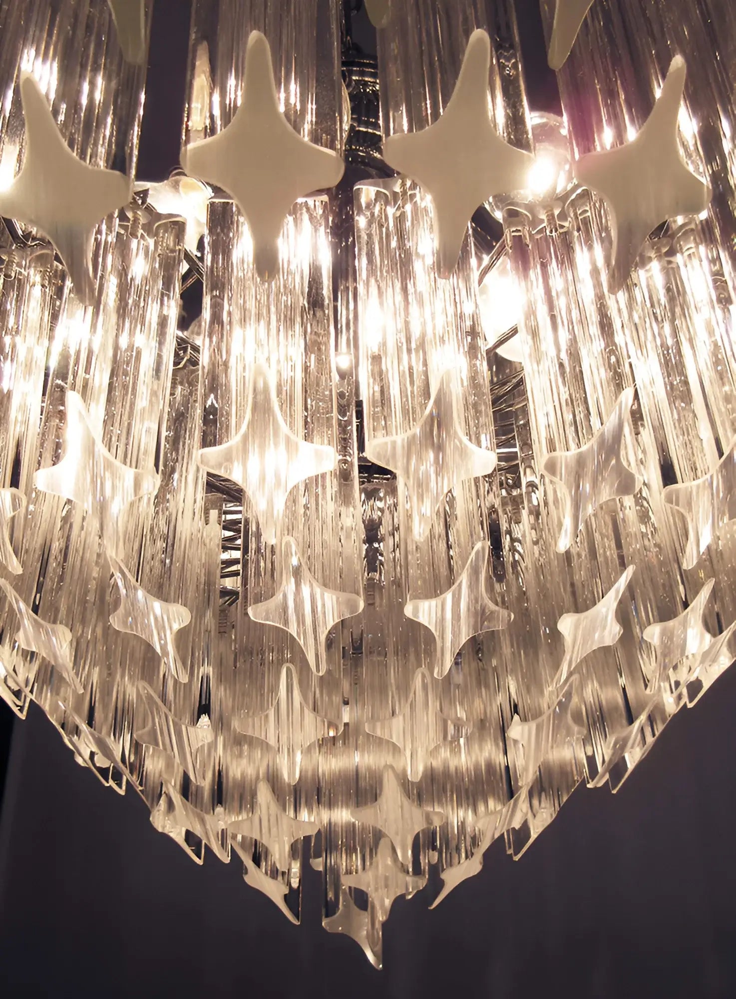elegant-murano-style-quadriedri-prism-glass-chandelier-for-luxury-home-decor