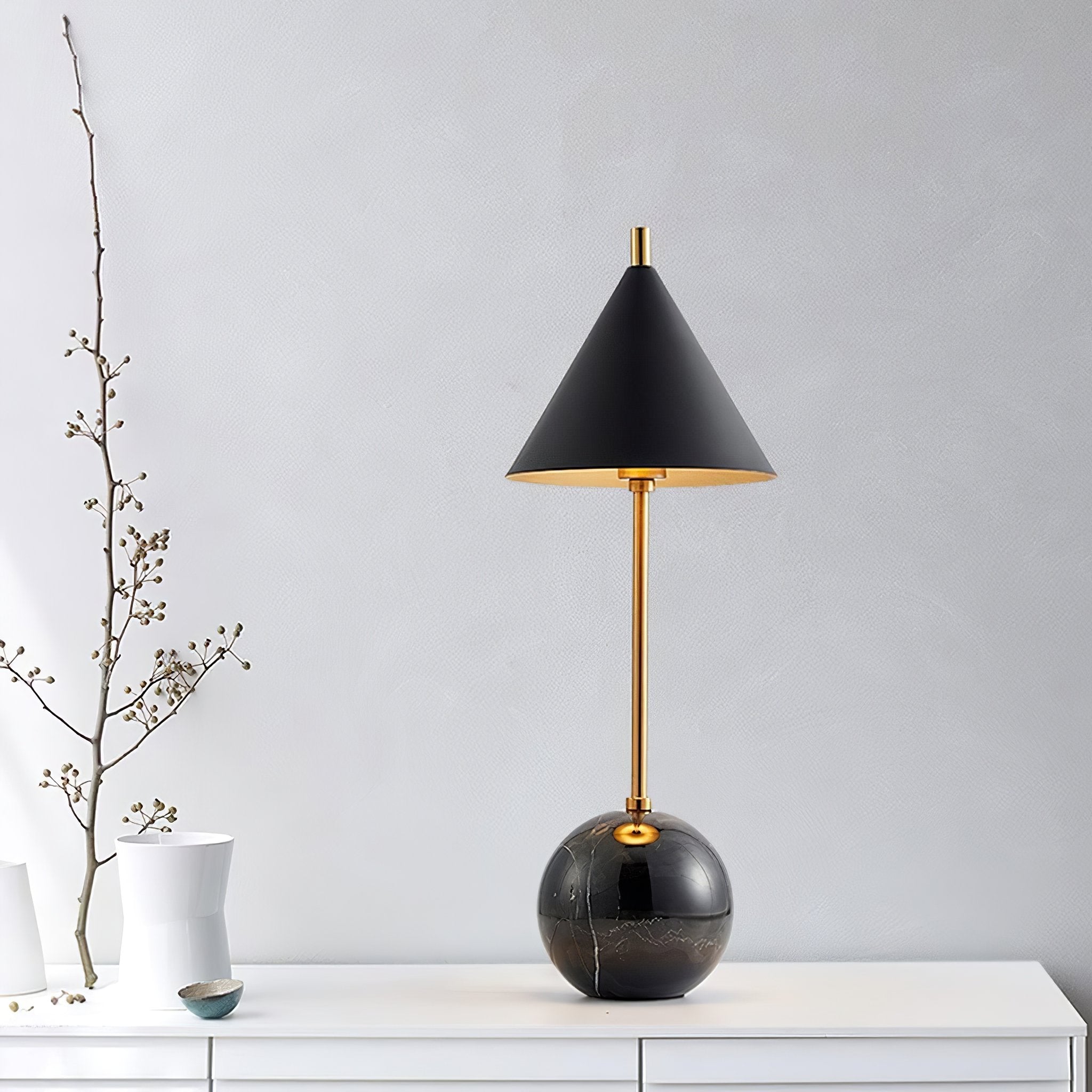 modern-murdock-gold-table-lamp-with-marble-base-and-integrated-led-lighting