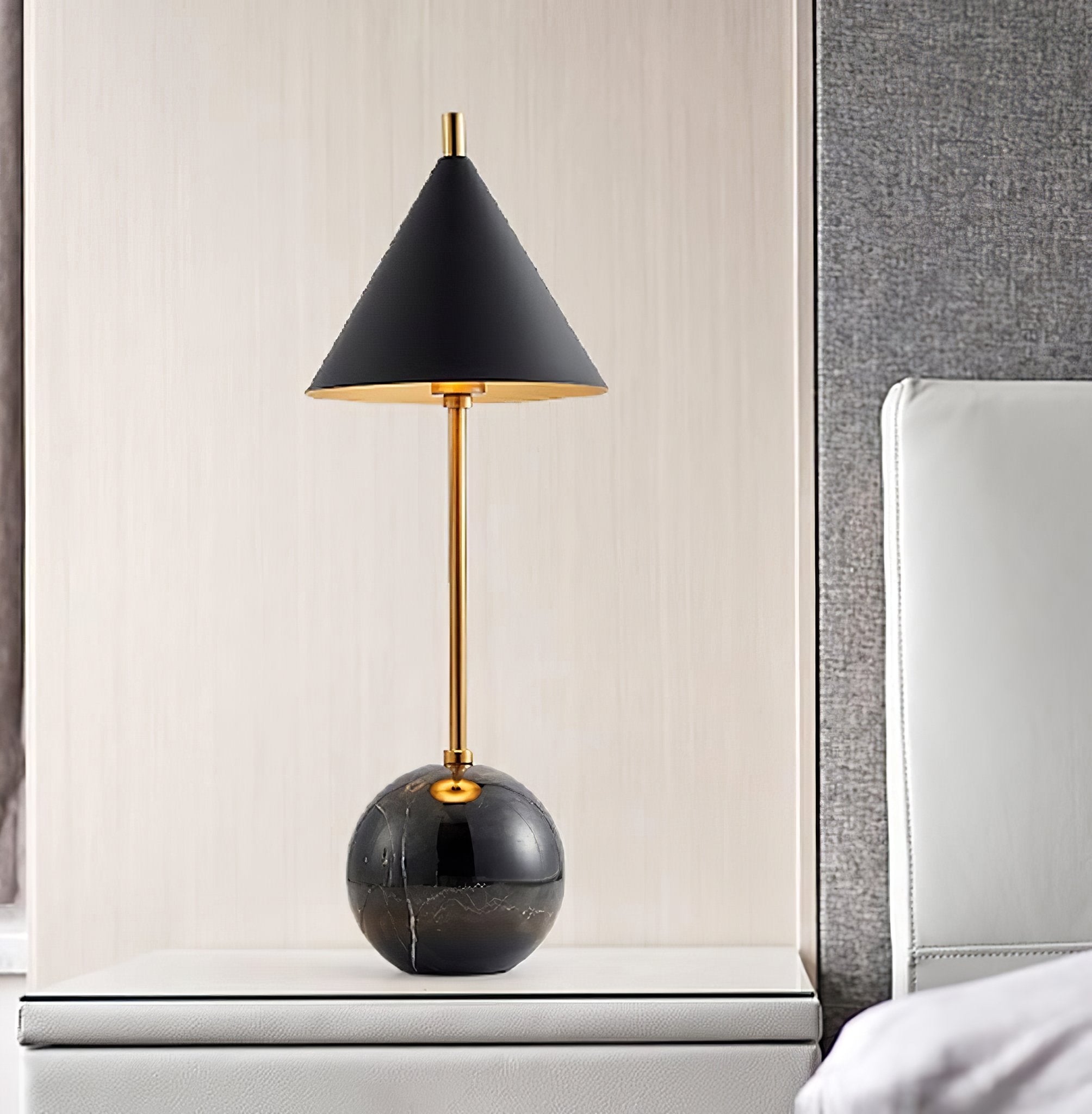 modern-murdock-gold-table-lamp-with-marble-base-and-integrated-led-lighting