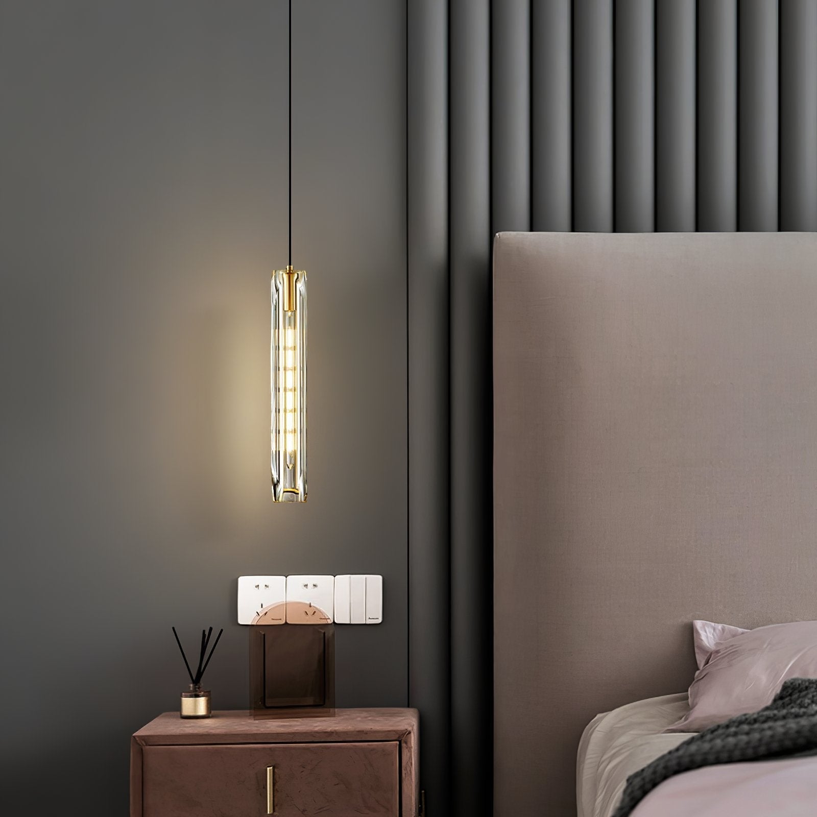 modern-fluted-glass-pendant-lighting-with-brass-finish-for-luxury-kitchen-and-dining-spaces