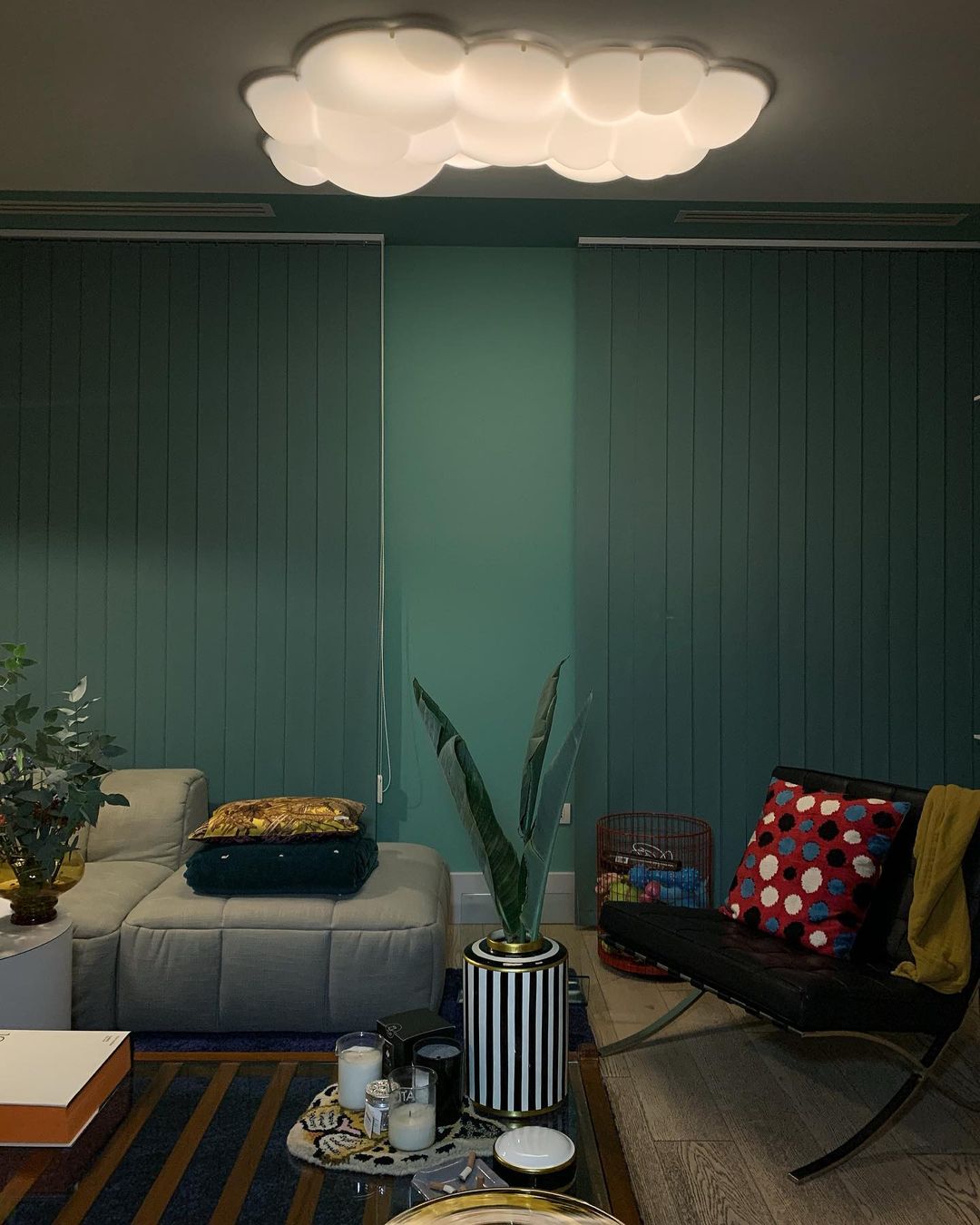 modern-white-cloud-shaped-pendant-light-minimalist-floating-led-ceiling-lamp-for-living-room