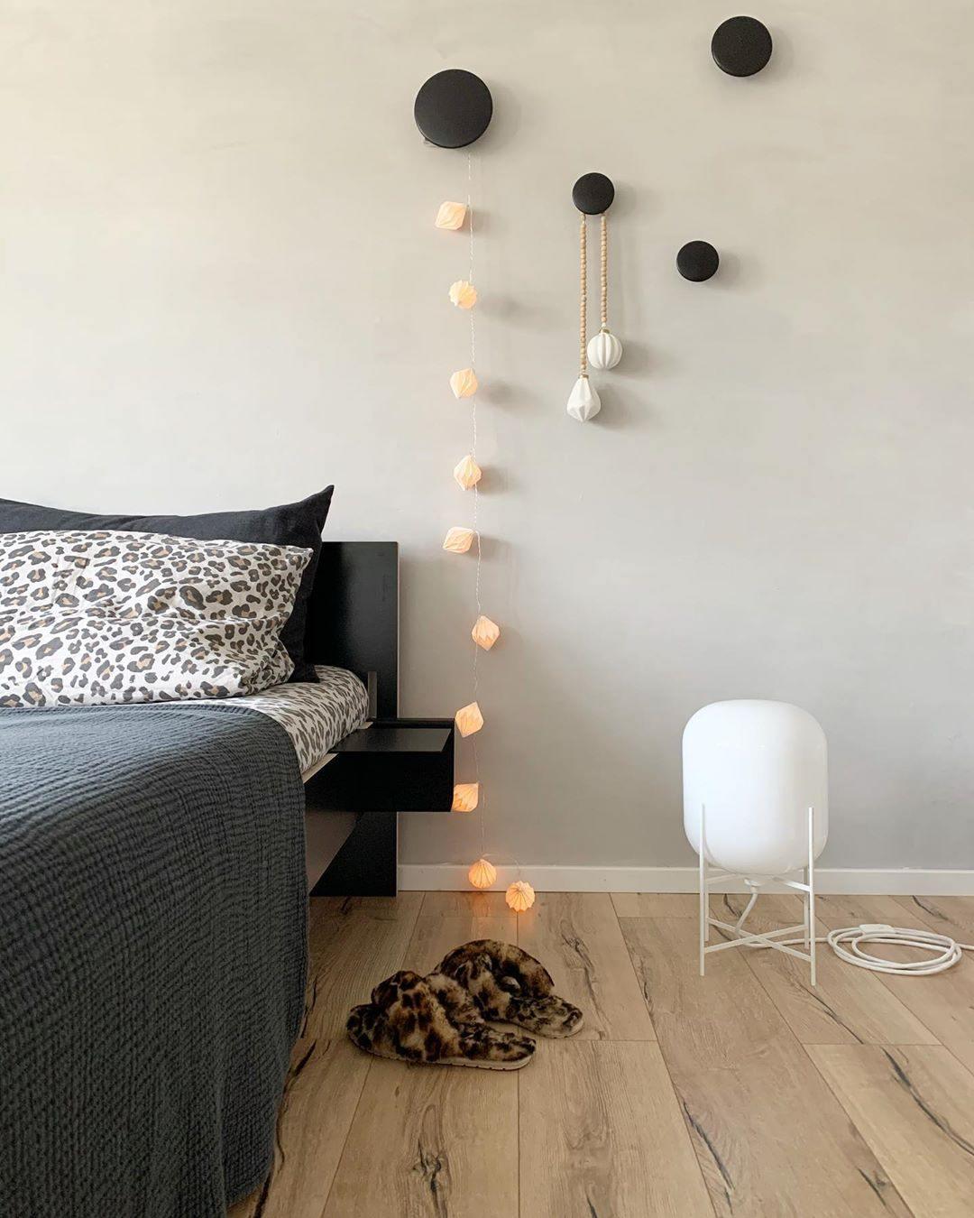 Hand Blown Glass Oda Table Lamp with Metal Base Industrial Accent Light for Living Room