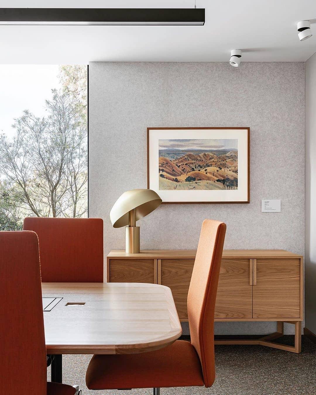 Modern Orbital Rotation Desk Lamp with Magnetic Adjustable Shade and Minimalist Metal Design
