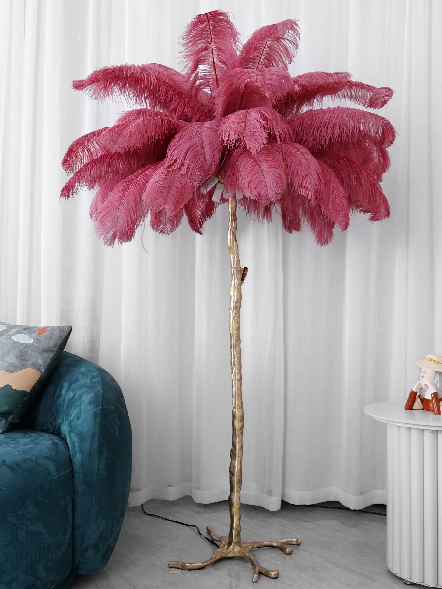 Luxurious Ostrich Feather Floor Lamp with Polished Brass Base Elegant Gold Standing Light for Living Room