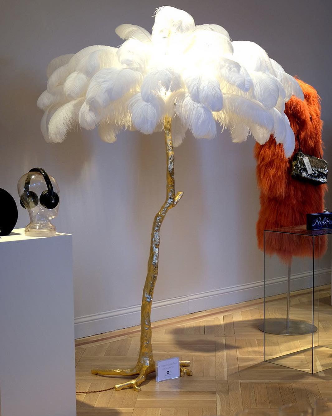 Luxurious Ostrich Feather Floor Lamp with Polished Brass Base Elegant Gold Standing Light for Living Room