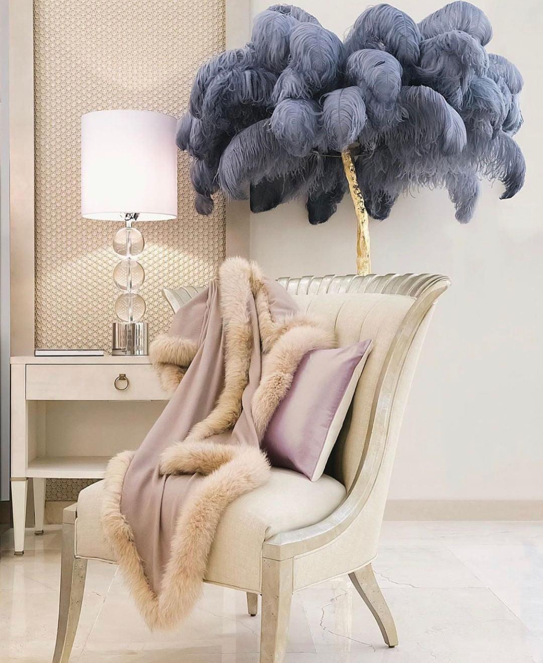 Luxurious Ostrich Feather Floor Lamp with Polished Brass Base Elegant Gold Standing Light for Living Room