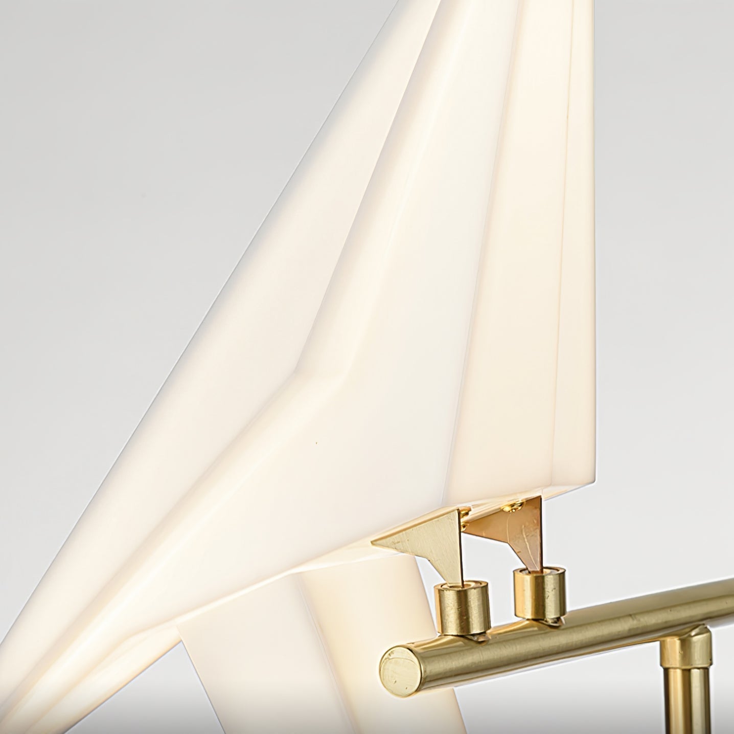 Modern Origami Bird LED Table Lamp Creative Paper Crane Nightstand Light