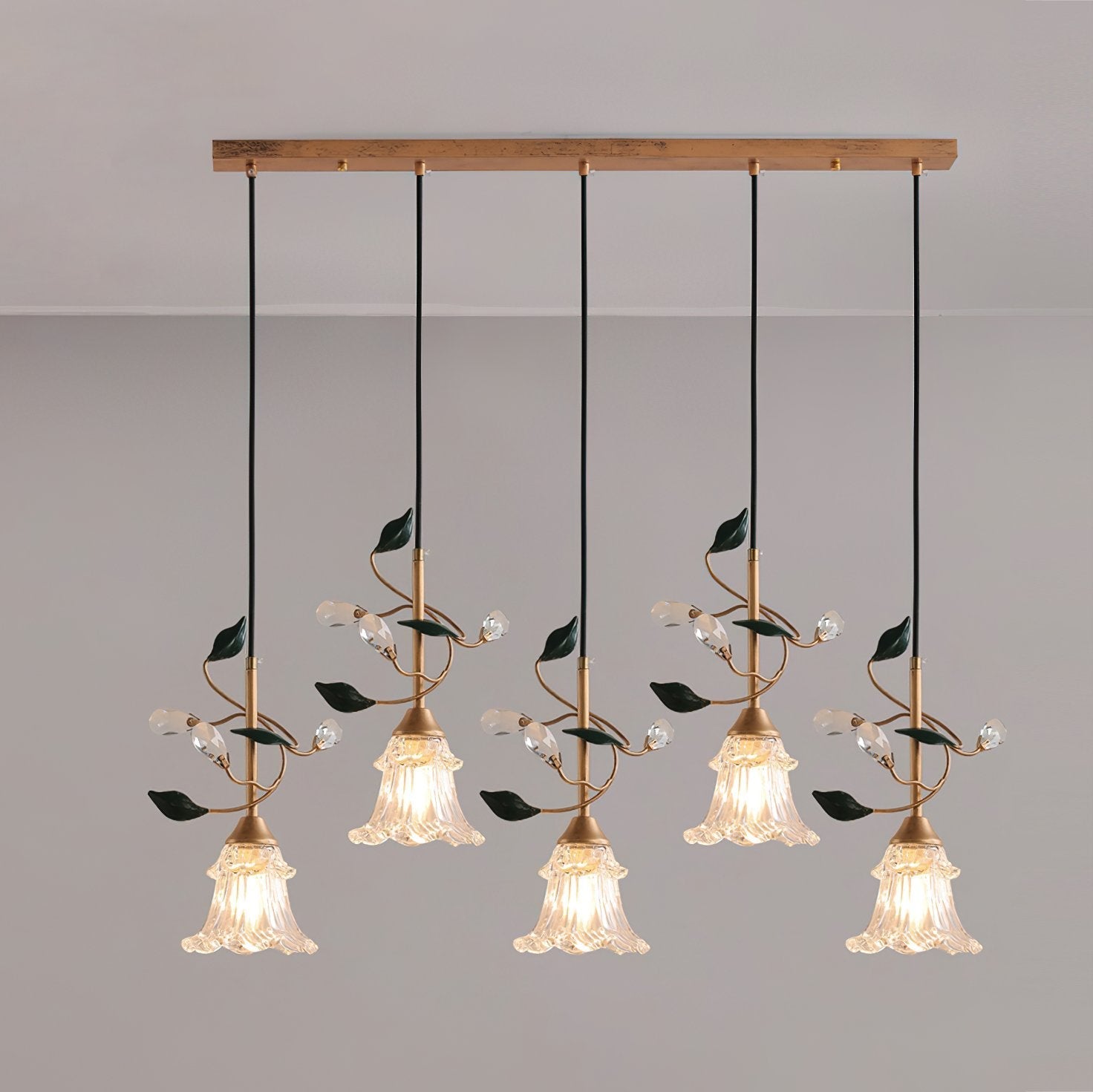 floral-glass-pendant-light-with-crystal-accents-and-pastoral-flower-design