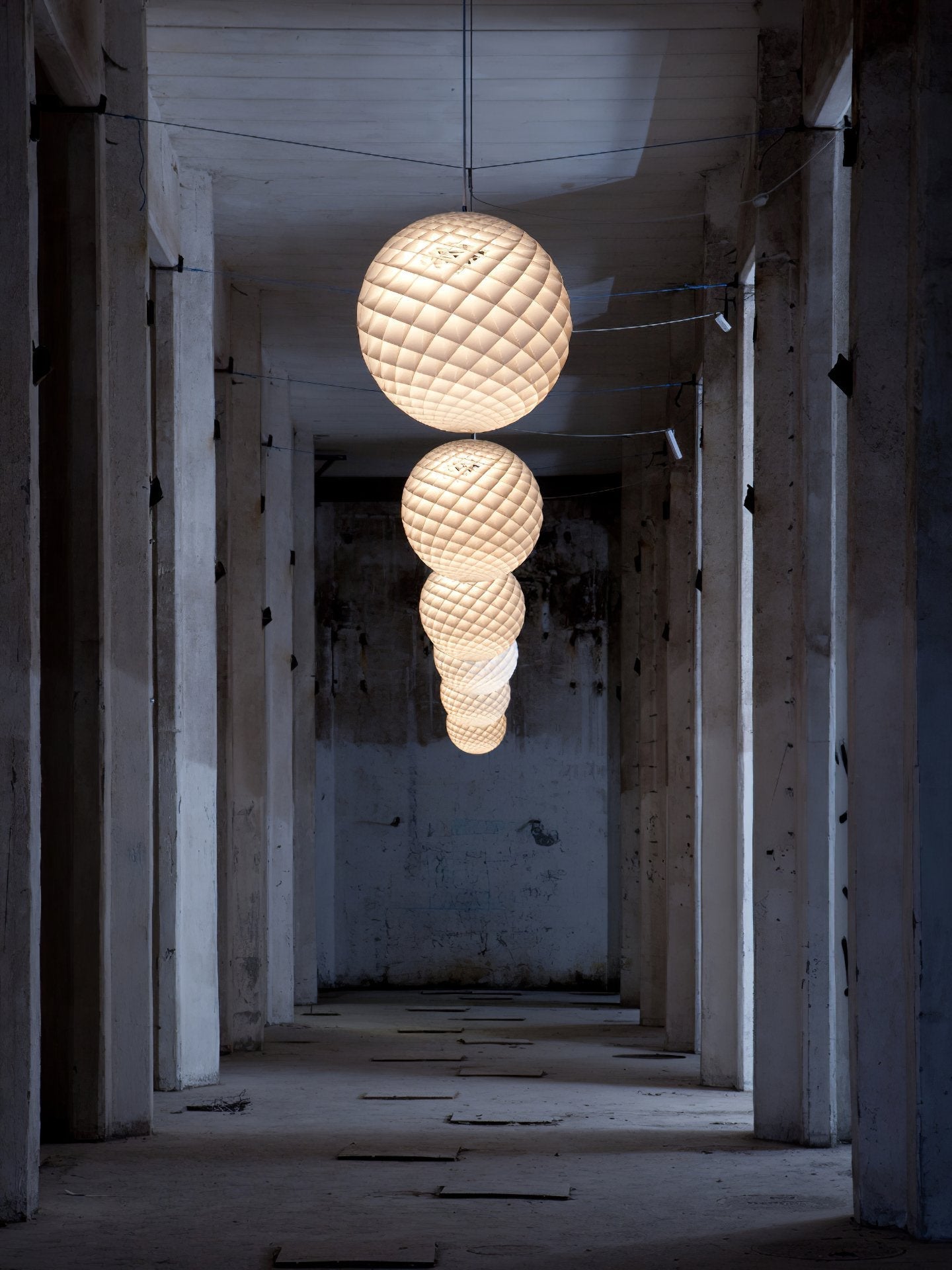 modern-white-geometric-spherical-pendant-light-architectural-hanging-fixture-for-dining-room