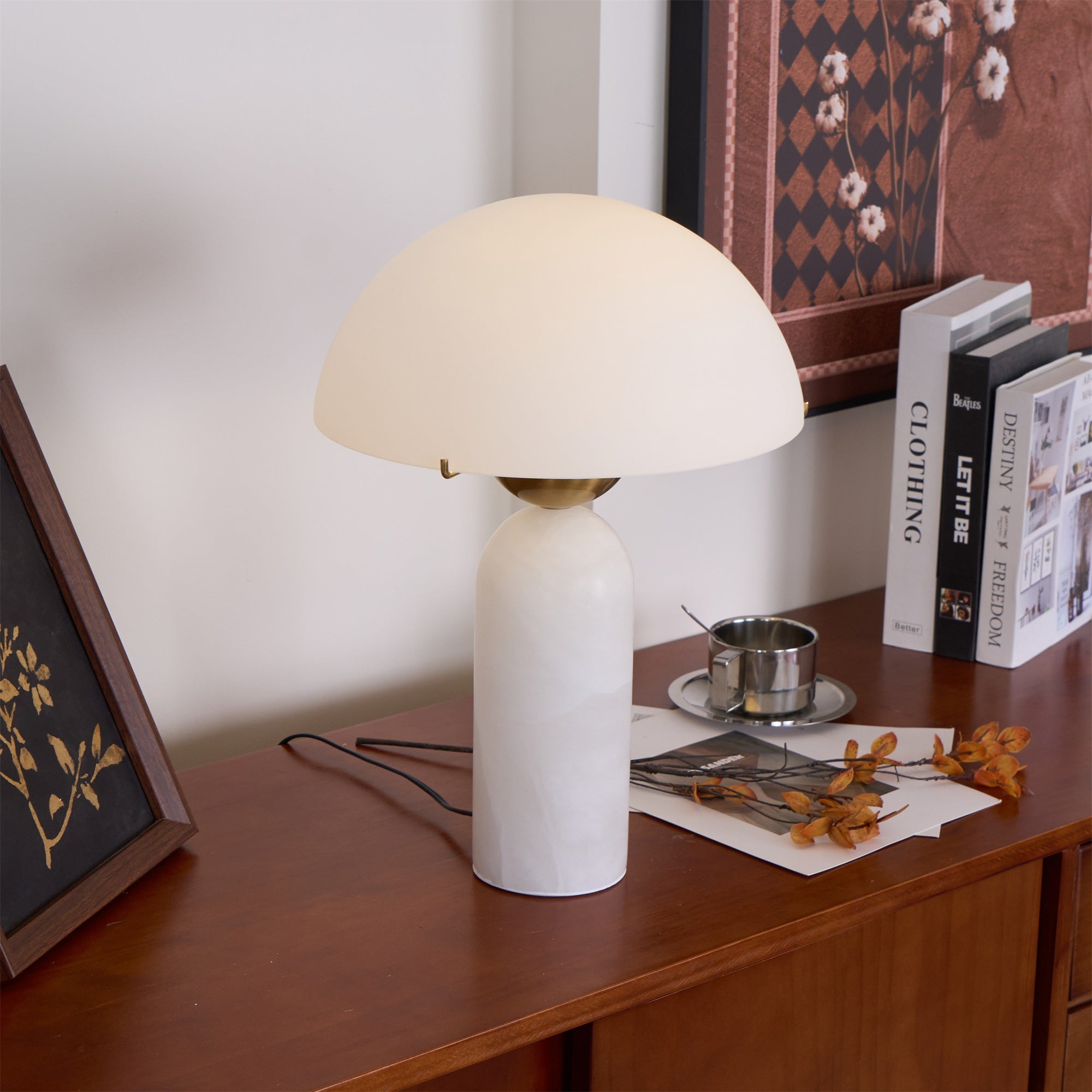 Modern Peono Alabaster Sphere Table Lamp Elegant Glass and Metal Nightstand Light