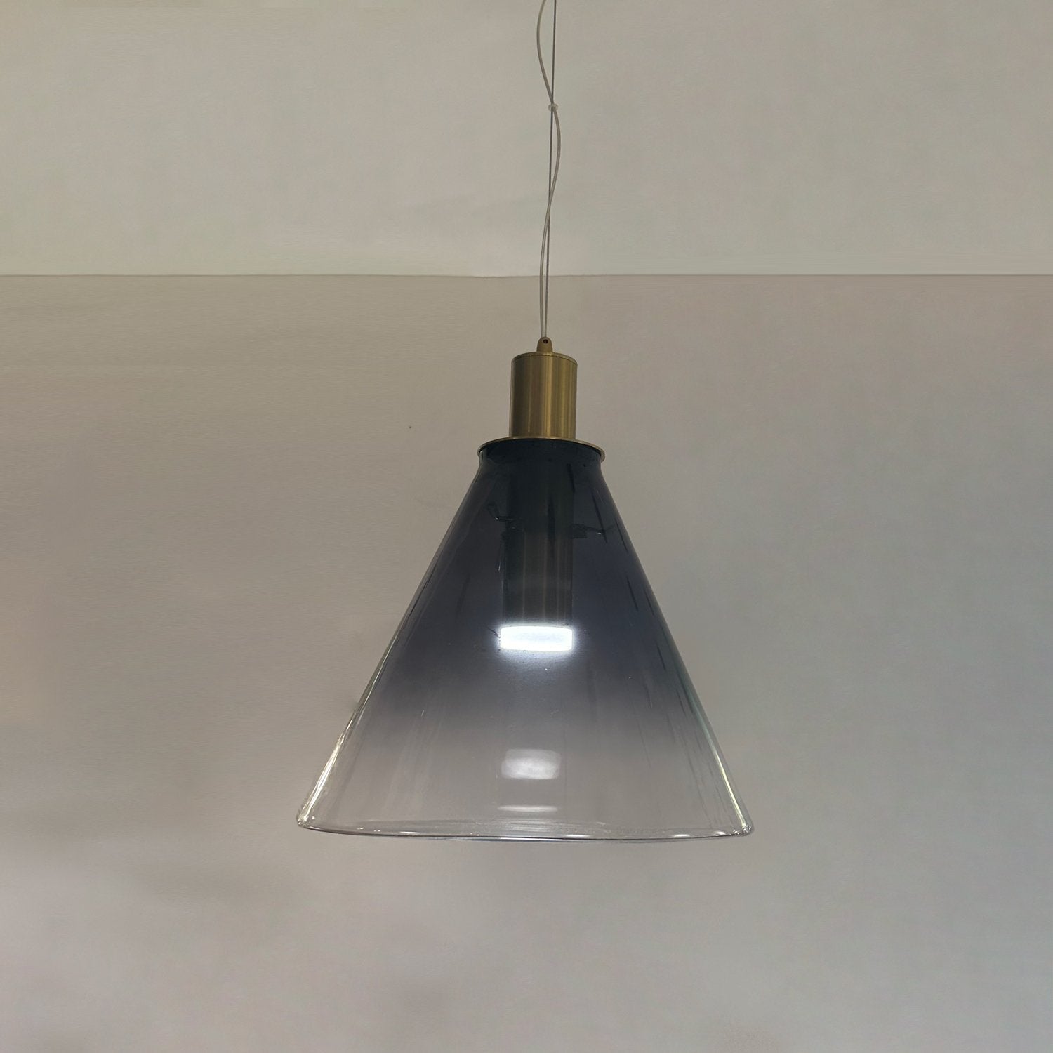 modern-geometric-hand-blown-glass-pendant-light-with-elegant-gold-finish-for-contemporary-interiors