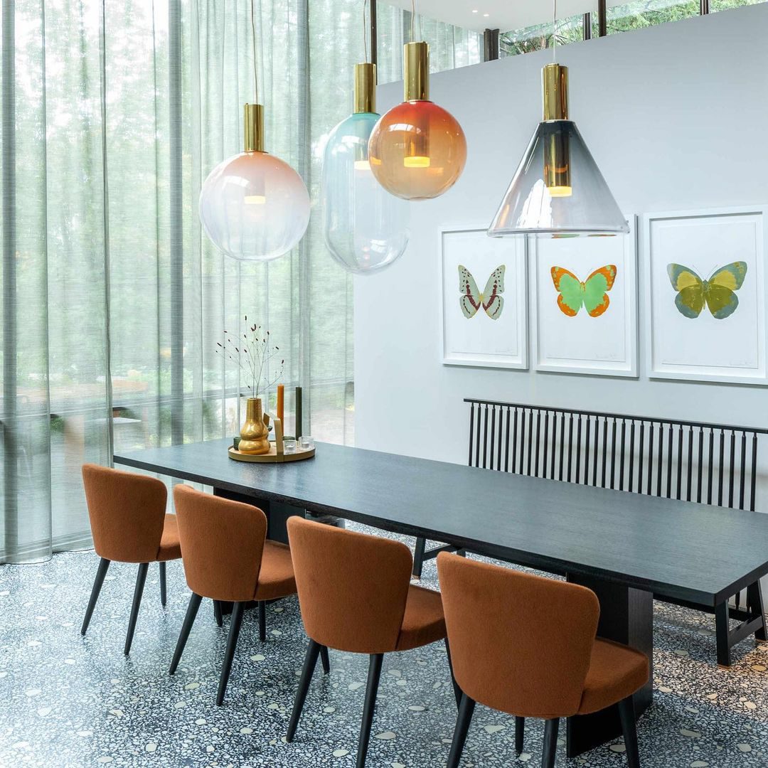 modern-geometric-hand-blown-glass-pendant-light-with-elegant-gold-finish-for-contemporary-interiors