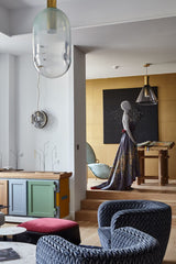 modern-geometric-hand-blown-glass-pendant-light-with-elegant-gold-finish-for-contemporary-interiors