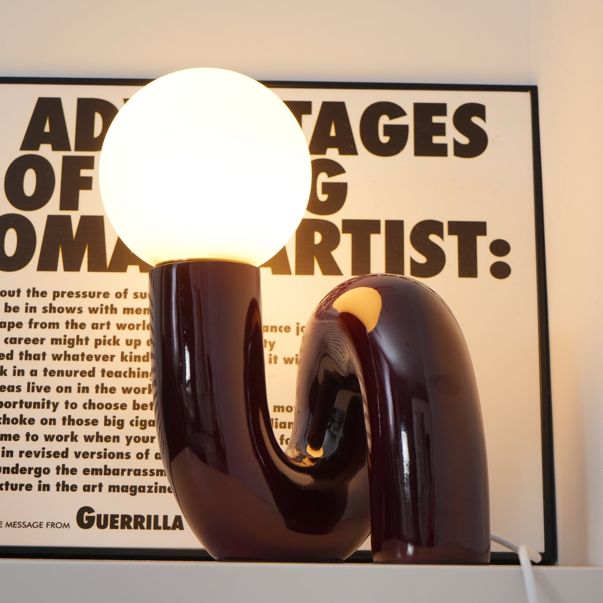 Modern Resin N Shape Table Lamp with Glass Globe for Creative Bedside and Office Lighting