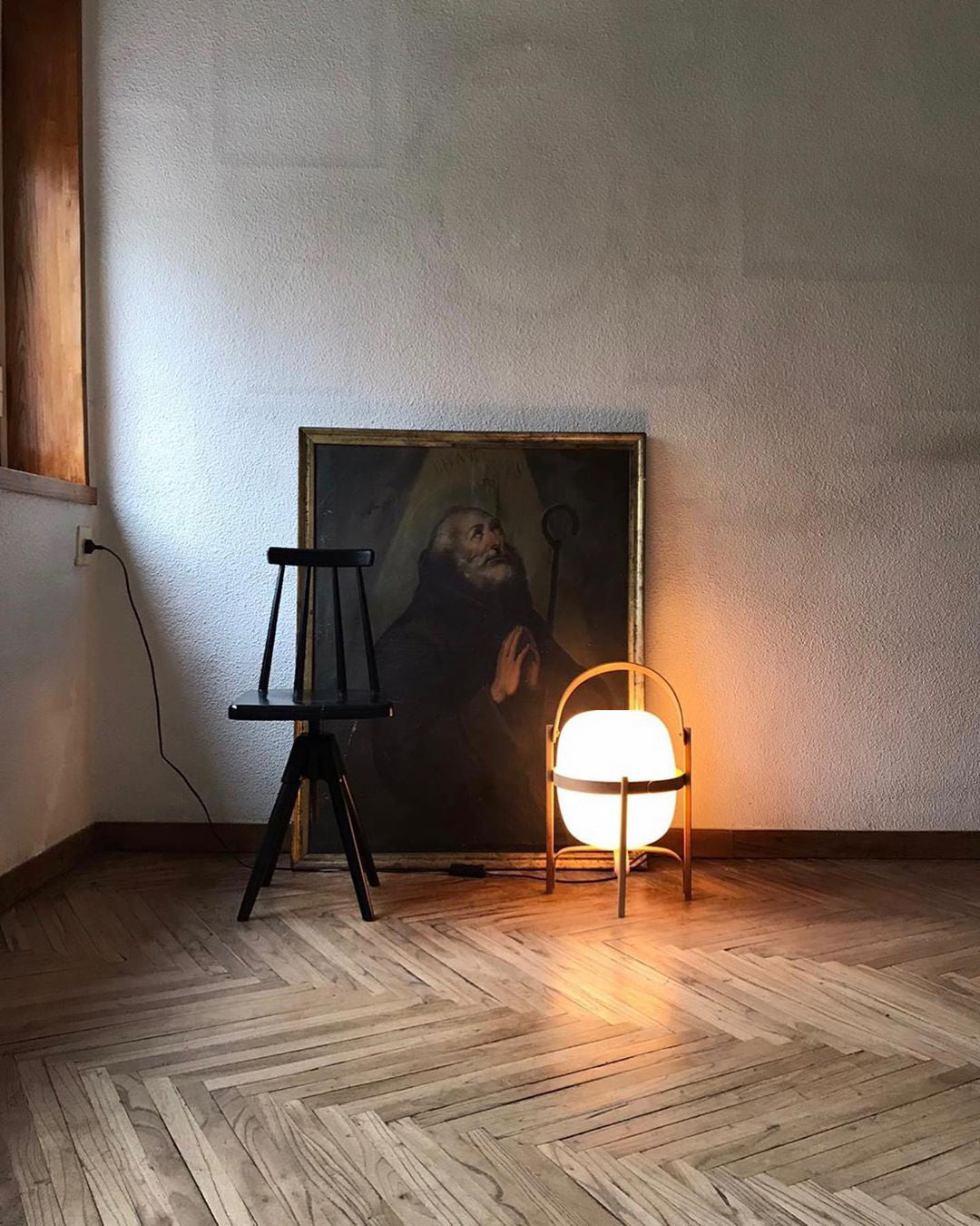 Modern Portable Glass Lantern Table Lamp with Wood Handle and Glass Shade for Ambient Lighting