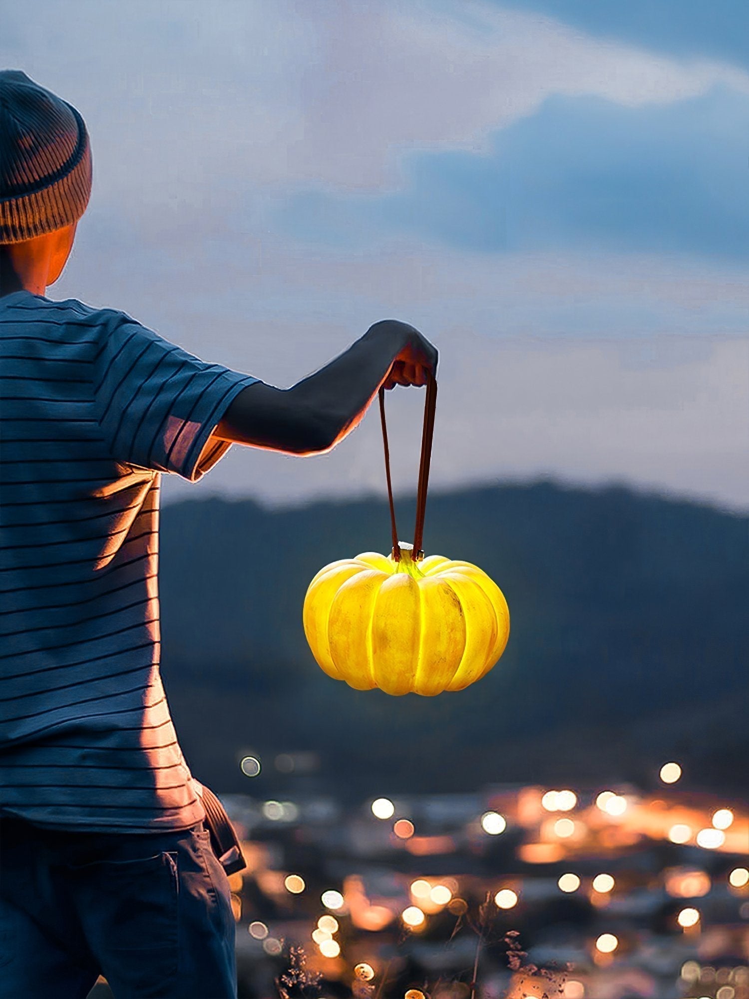 modern-pumpkin-inspired-resin-table-lamp-led-portable-bedside-nightstand-light-for-home-decor