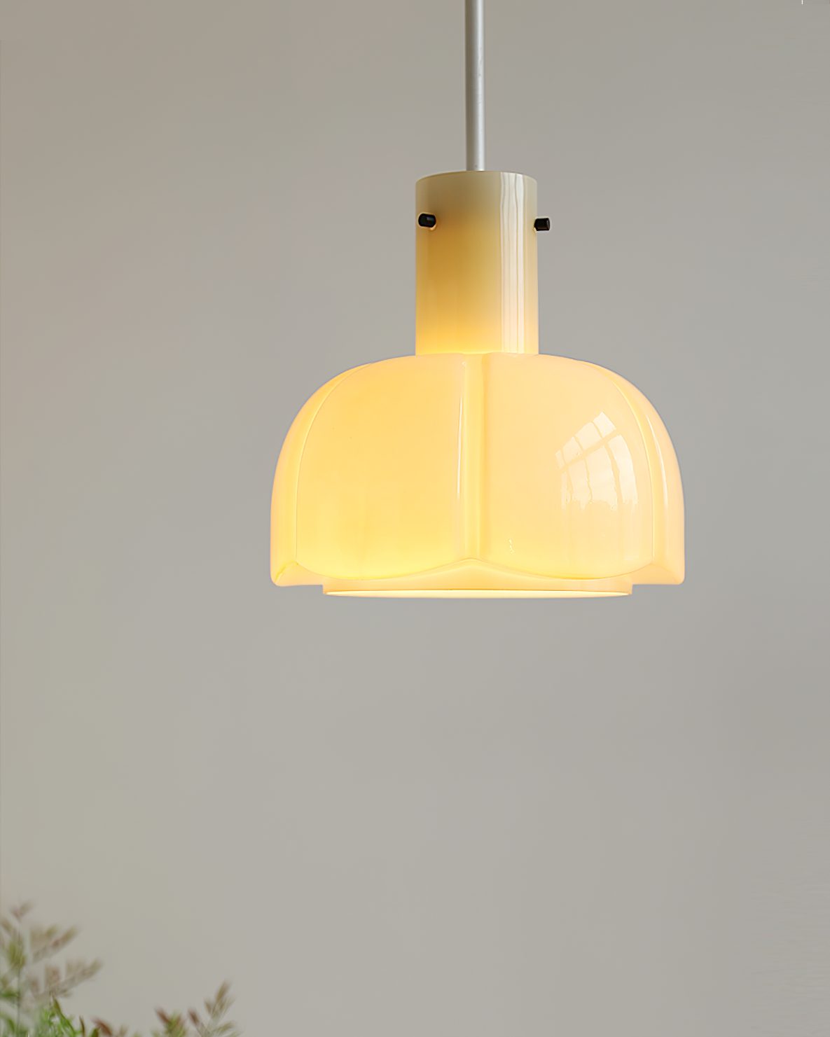 porto-vintage-ribbed-glass-pendant-light-elegant-linear-texture-ceiling-hanging-lamp-for-living-room-kitchen