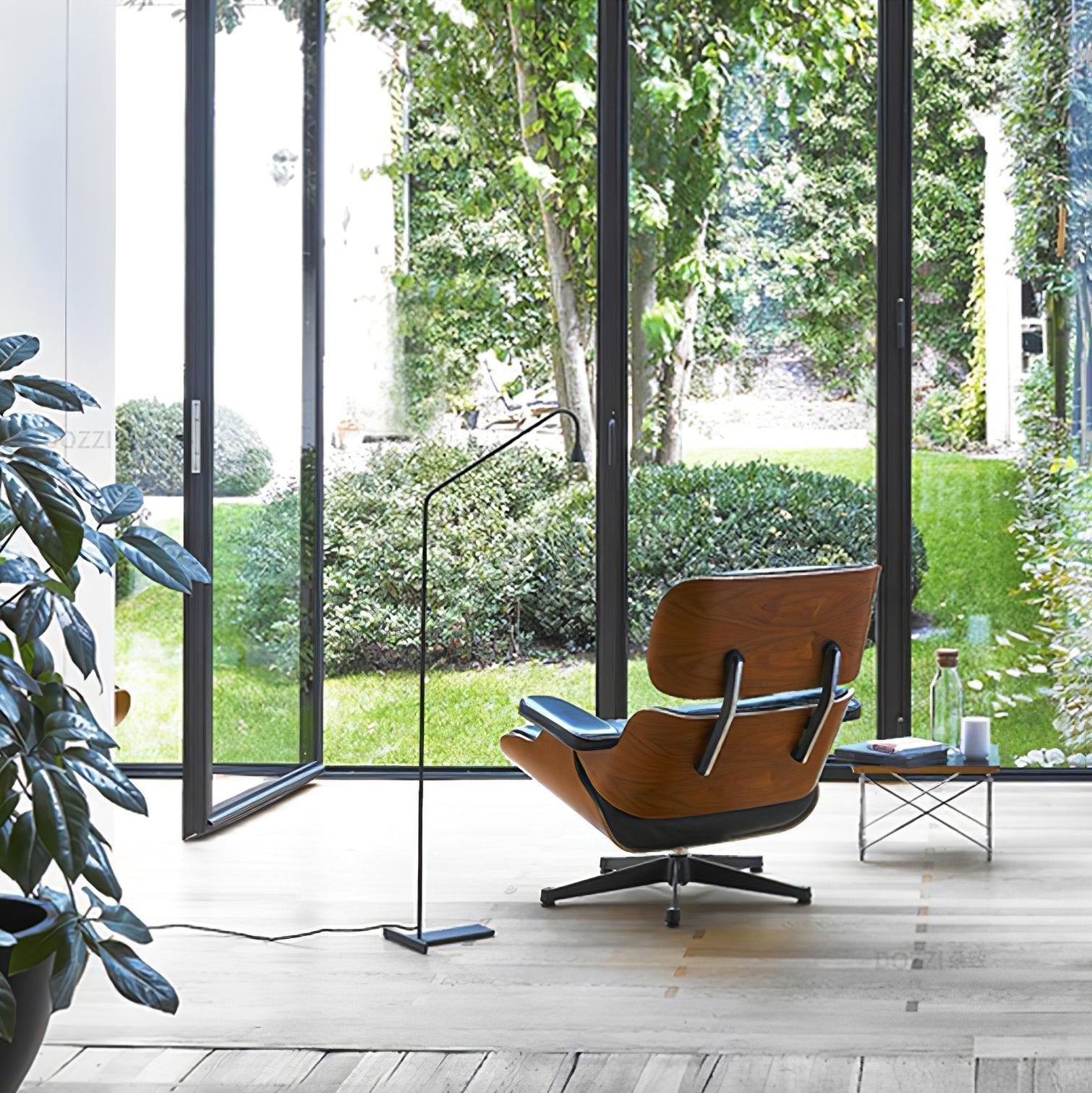 Modern Geometric Architectural Metal Standing Floor Lamp for Contemporary Living Spaces