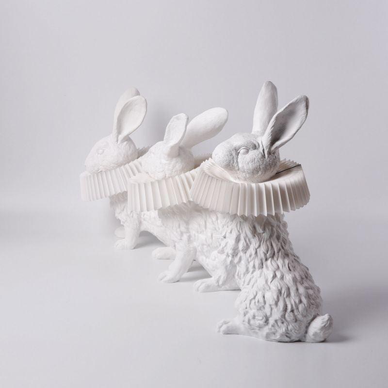 Whimsical Rabbit Animal Figurine Table Lamp with Ruffle Collar and LED Illumination for Modern Interiors