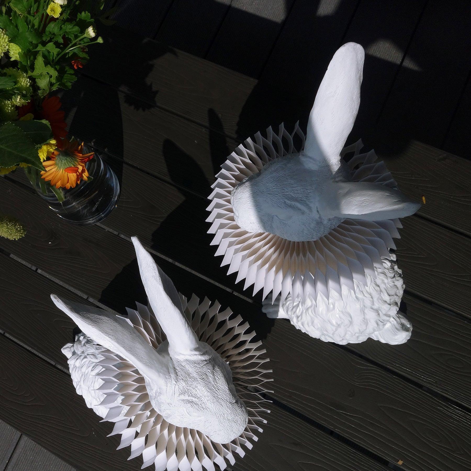 Whimsical Rabbit Animal Figurine Table Lamp with Ruffle Collar and LED Illumination for Modern Interiors