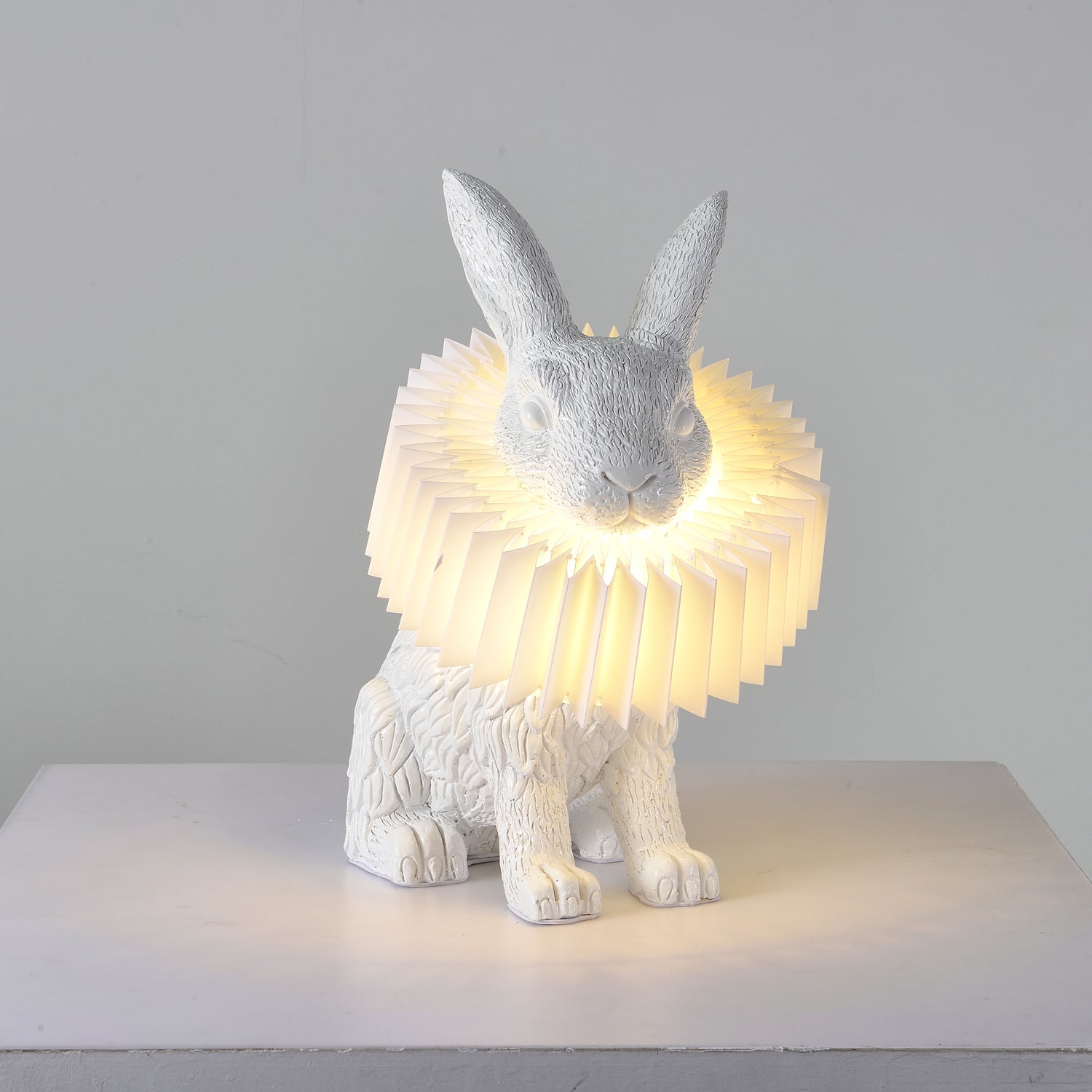Whimsical Rabbit Animal Figurine Table Lamp with Ruffle Collar and LED Illumination for Modern Interiors