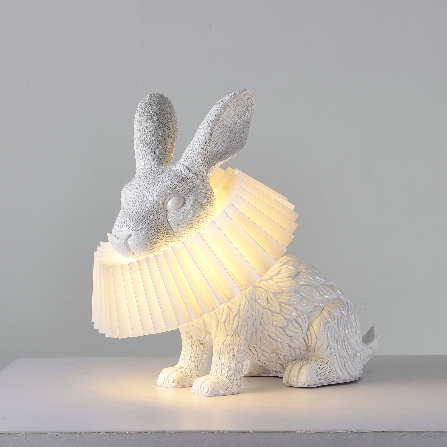 Whimsical Rabbit Animal Figurine Table Lamp with Ruffle Collar and LED Illumination for Modern Interiors