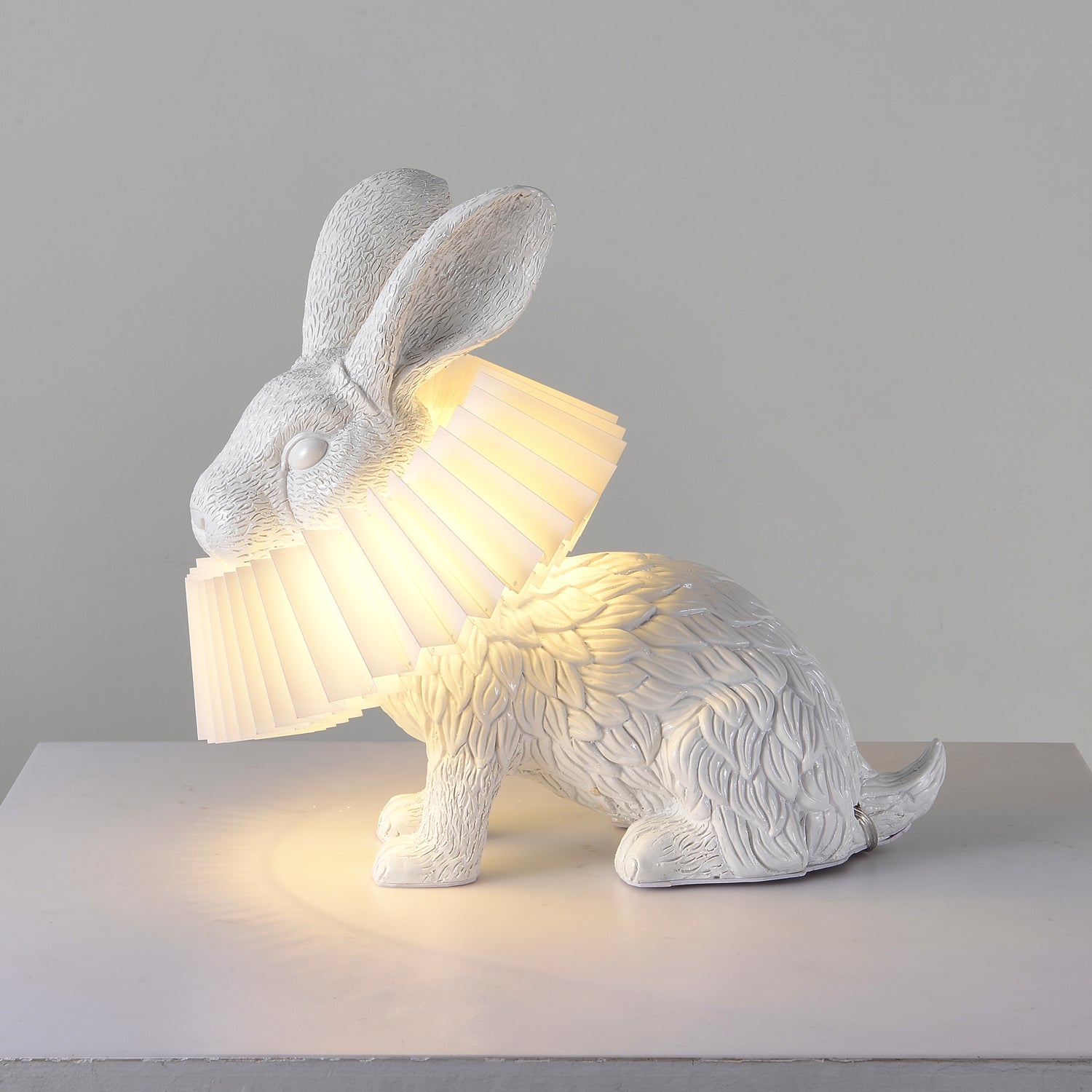 Whimsical Rabbit Animal Figurine Table Lamp with Ruffle Collar and LED Illumination for Modern Interiors
