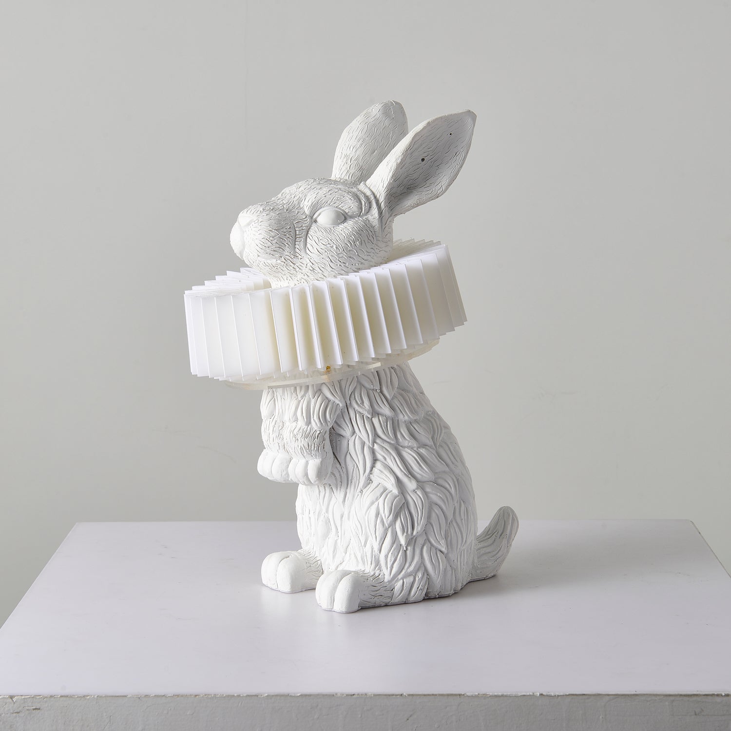 Whimsical Rabbit Animal Figurine Table Lamp with Ruffle Collar and LED Illumination for Modern Interiors