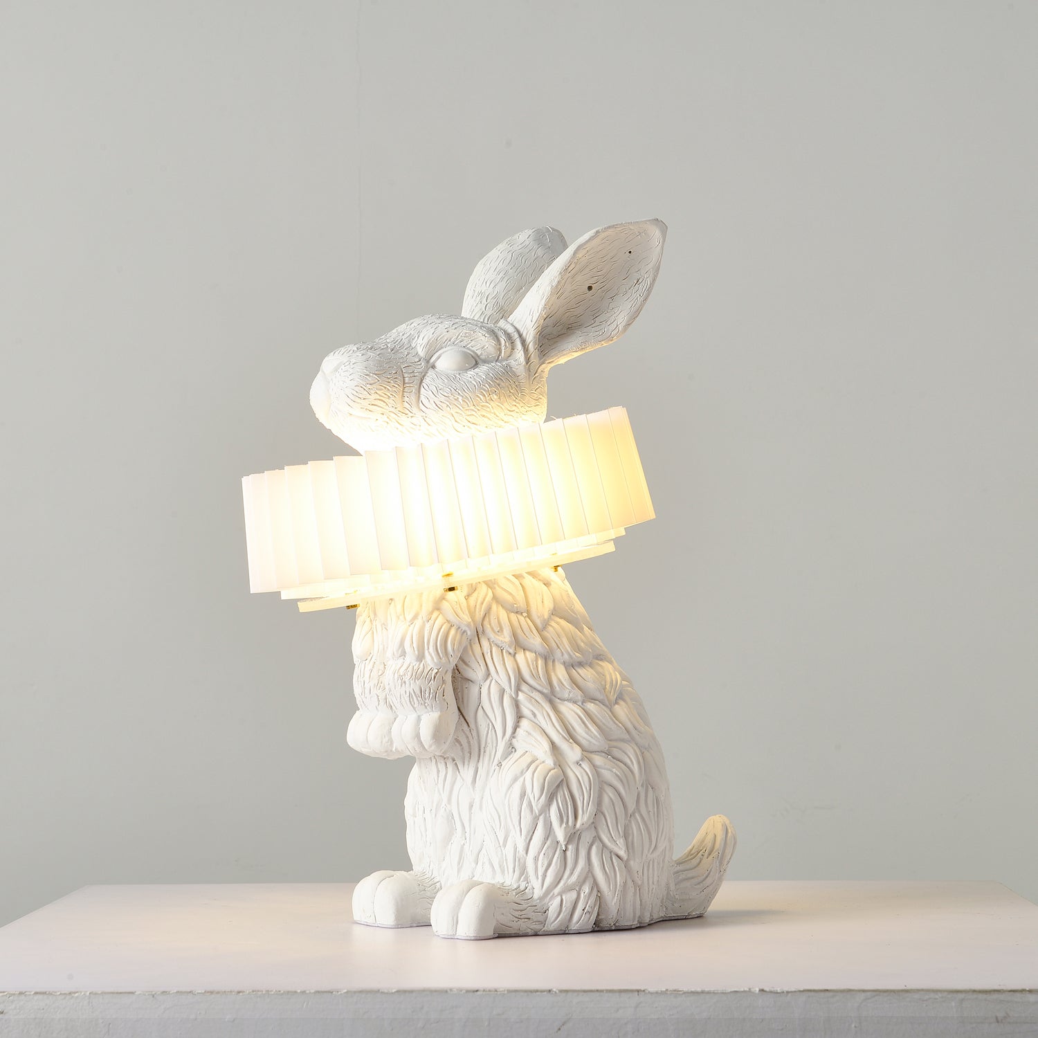 Whimsical Rabbit Animal Figurine Table Lamp with Ruffle Collar and LED Illumination for Modern Interiors