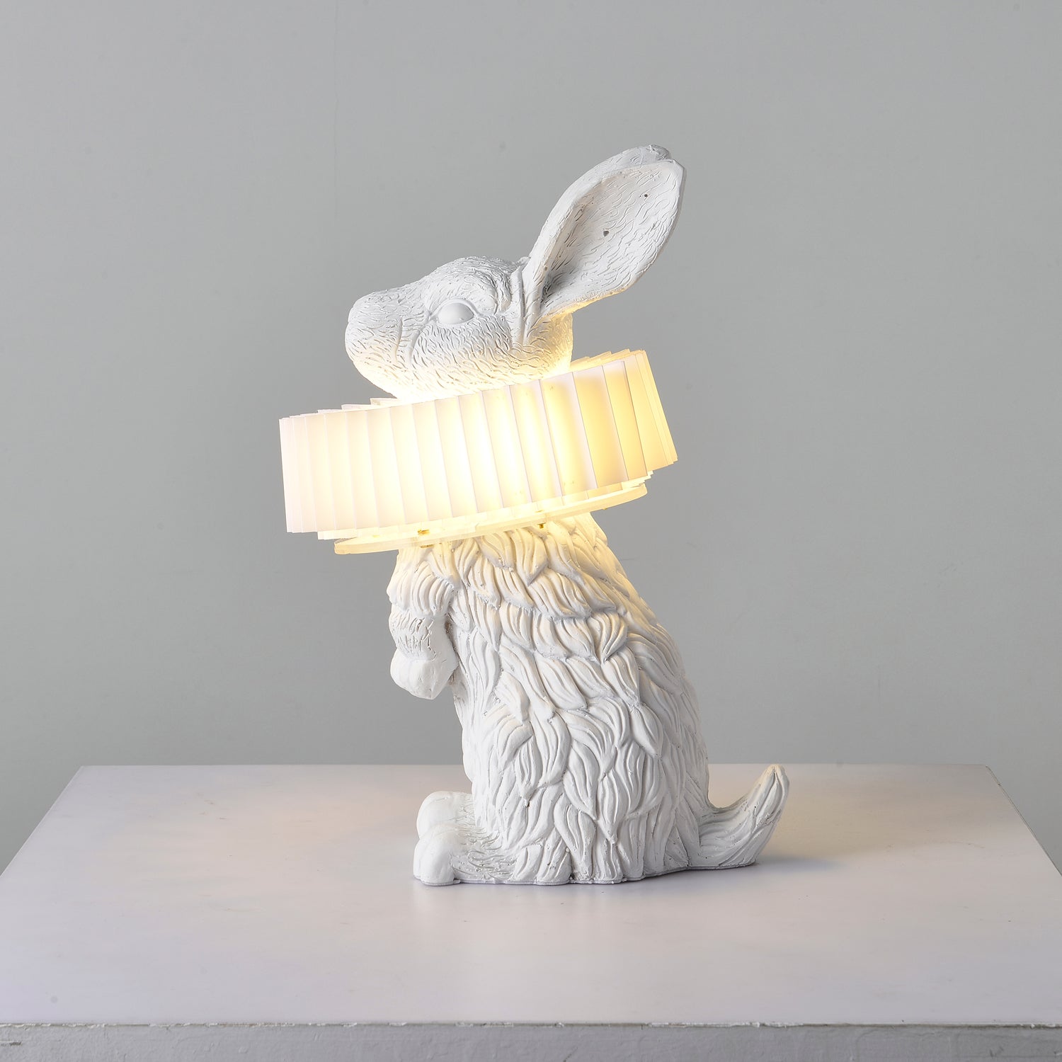 Whimsical Rabbit Animal Figurine Table Lamp with Ruffle Collar and LED Illumination for Modern Interiors