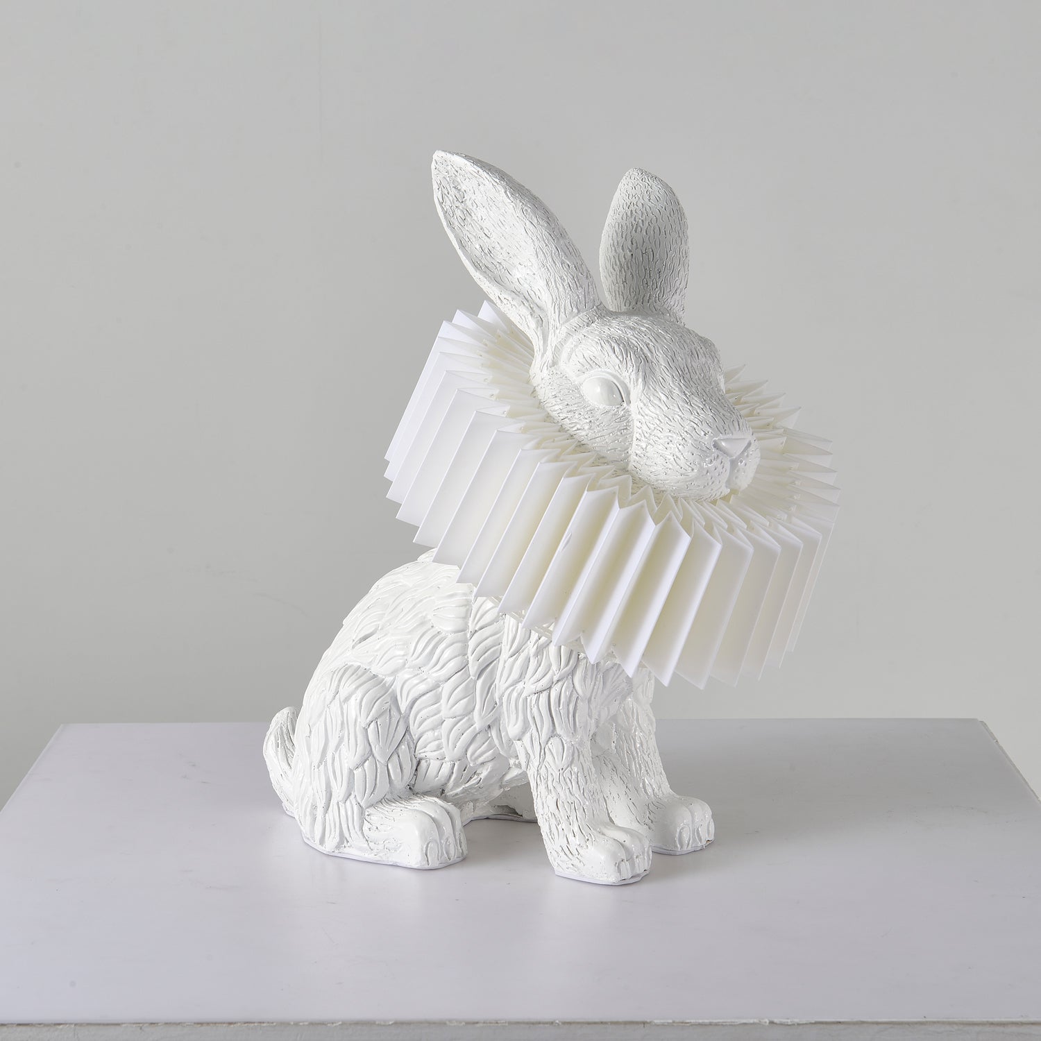 Whimsical Rabbit Animal Figurine Table Lamp with Ruffle Collar and LED Illumination for Modern Interiors