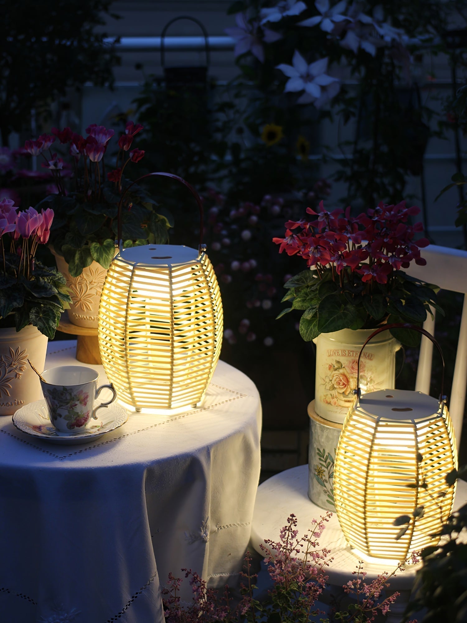 Modern Rechargeable LED Lantern Table Lamp Waterproof Outdoor Portable Task Light