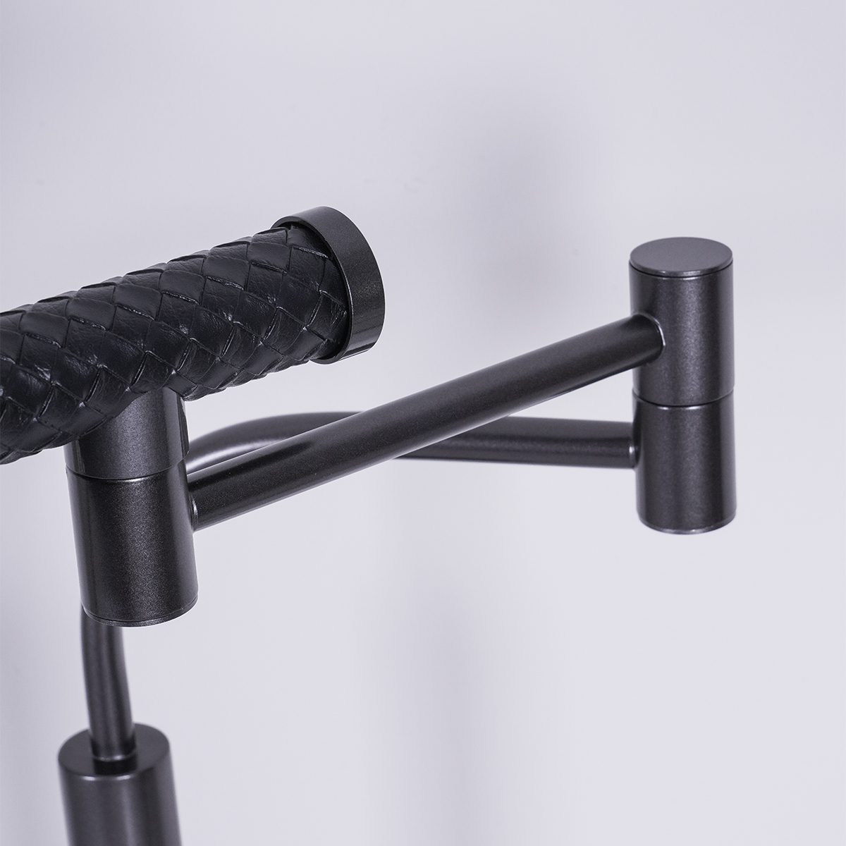 modern-black-metal-and-leather-reading-lamp-adjustable-lighting-for-living-room-and-office