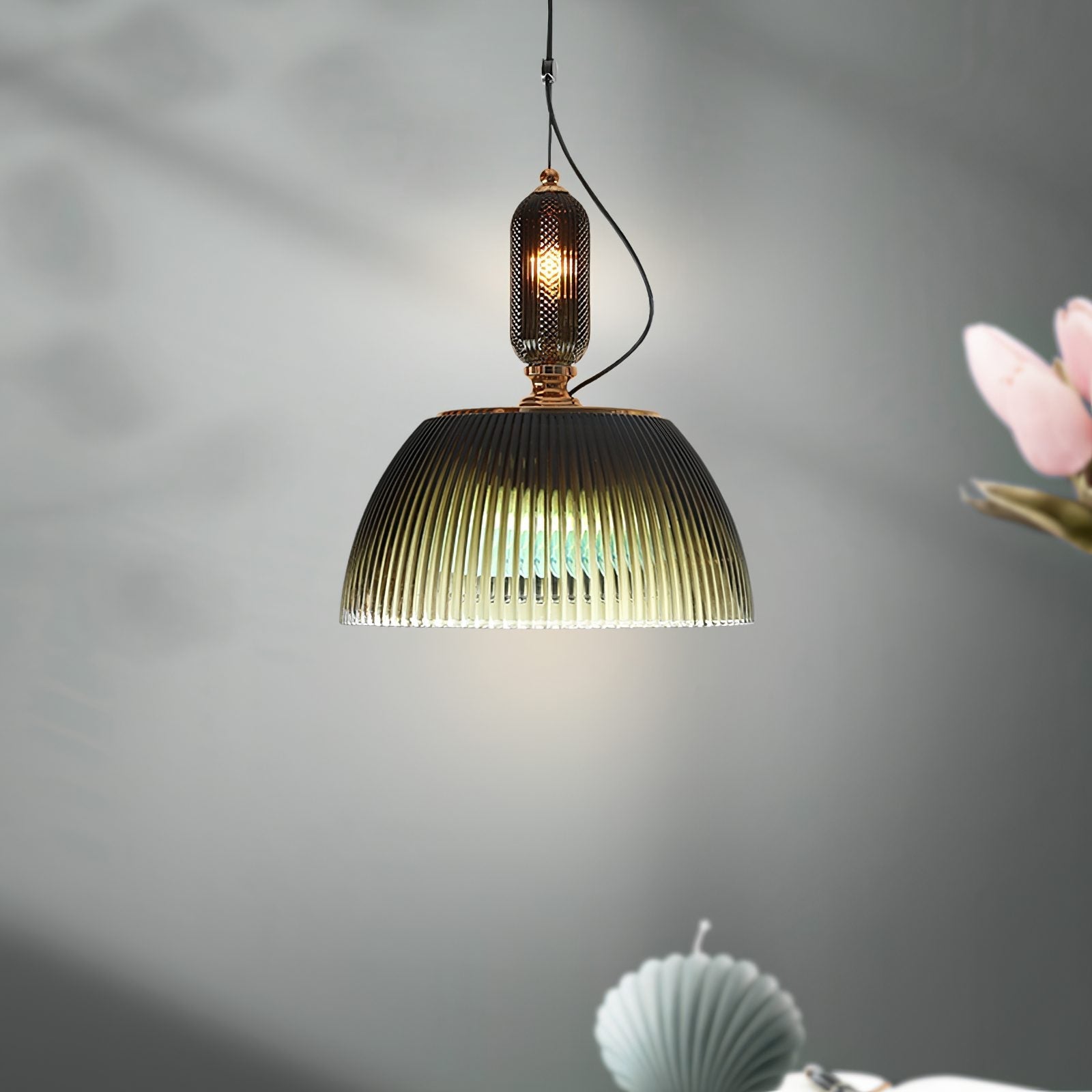 vintage-hand-blown-gradient-green-glass-pendant-light-for-dining-room-and-kitchen-island