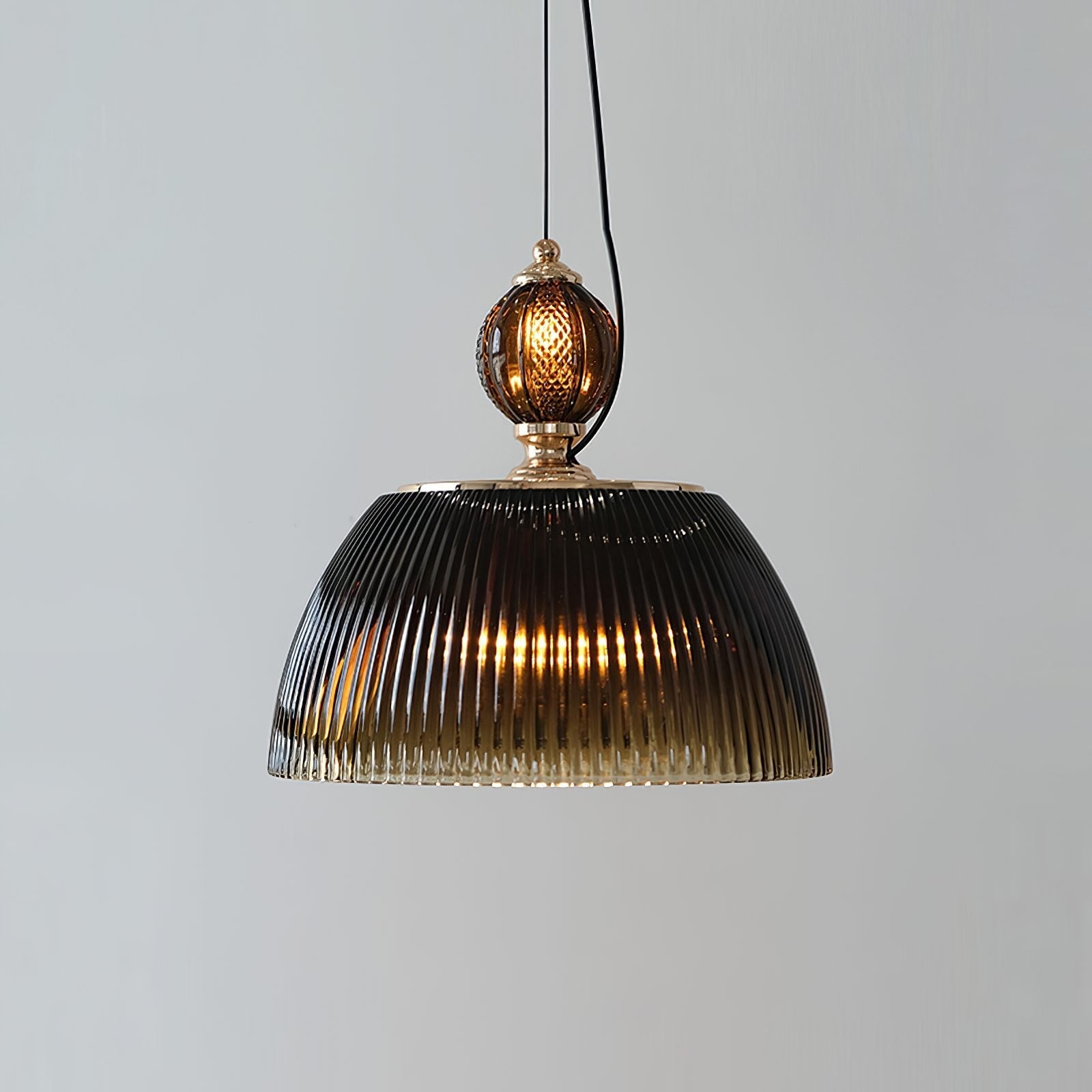 vintage-hand-blown-gradient-green-glass-pendant-light-for-dining-room-and-kitchen-island