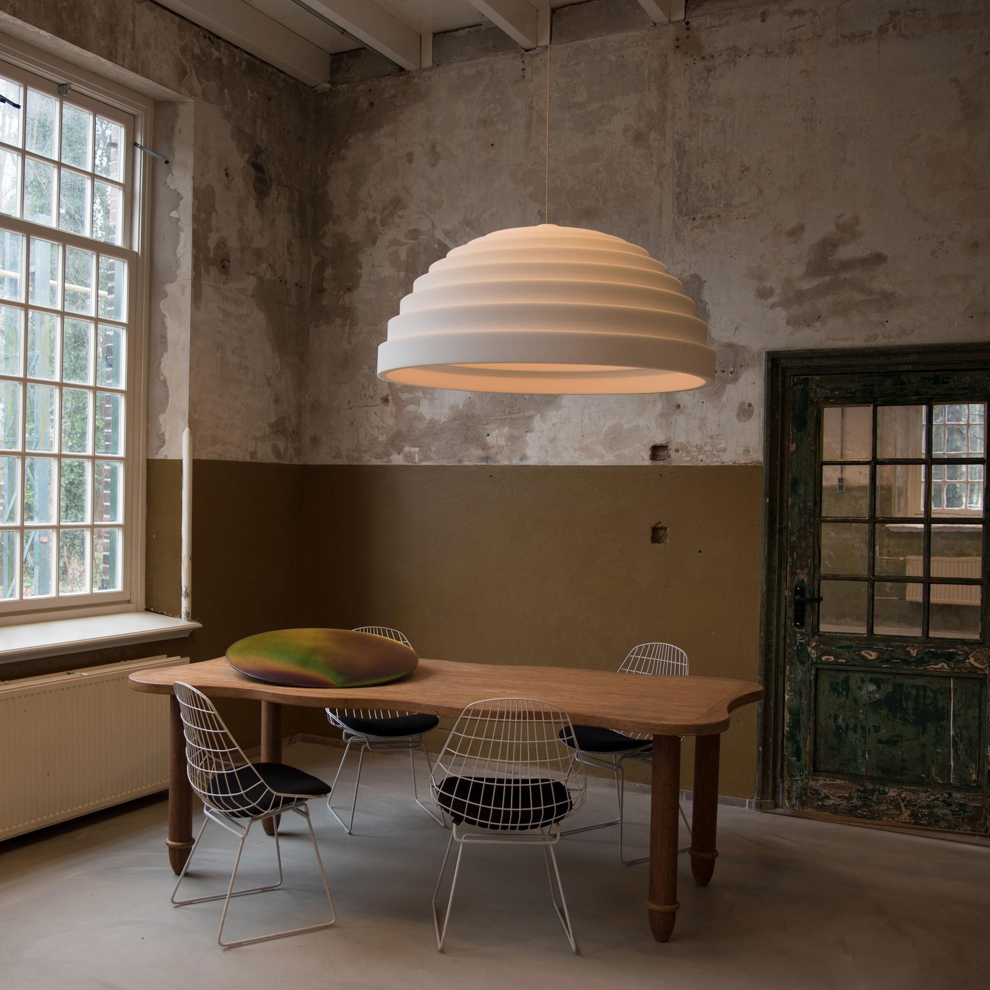 modern-rice-field-acoustic-resin-pendant-light-for-living-room-and-dining-space