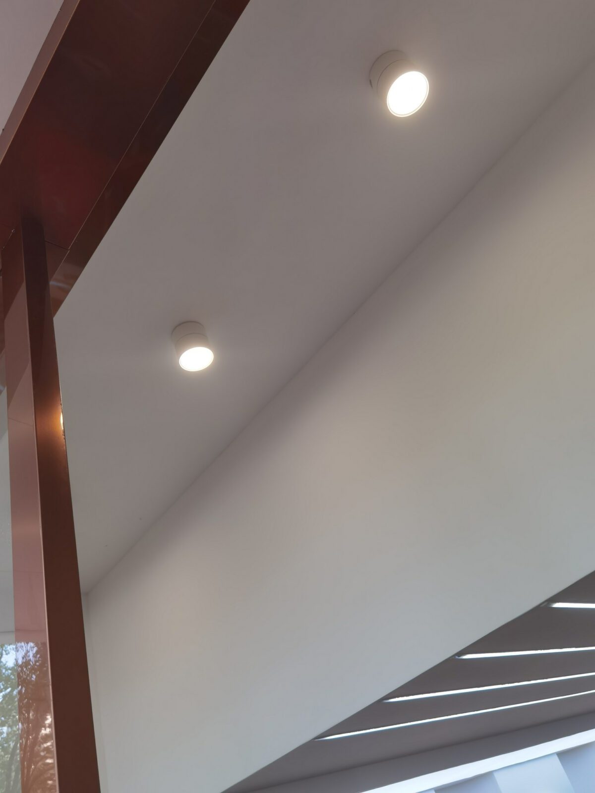 modern-round-folding-revolving-led-downlight-aluminum-ceiling-spotlight-for-accent-lighting