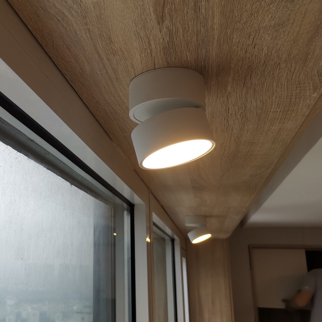 modern-round-folding-revolving-led-downlight-aluminum-ceiling-spotlight-for-accent-lighting