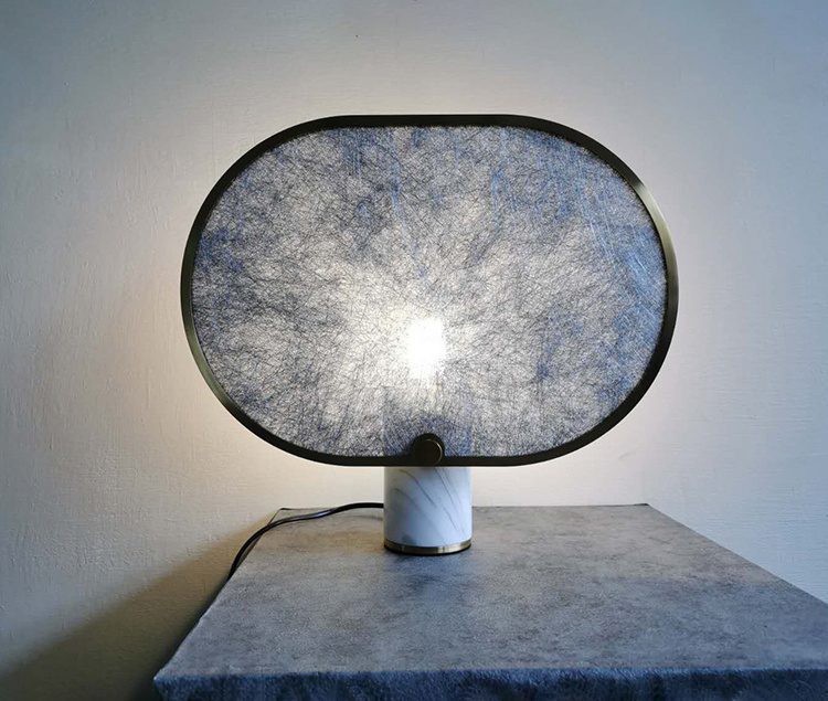 modern-rotating-screen-table-lamp-with-marble-base-for-elegant-interior-decor