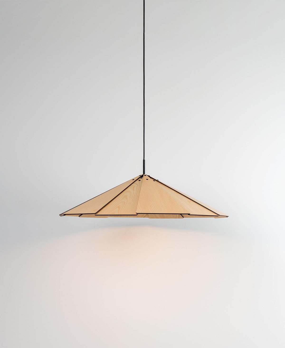 modern-natural-ash-wood-layered-sepal-pendant-lamp-led-ceiling-hanging-light