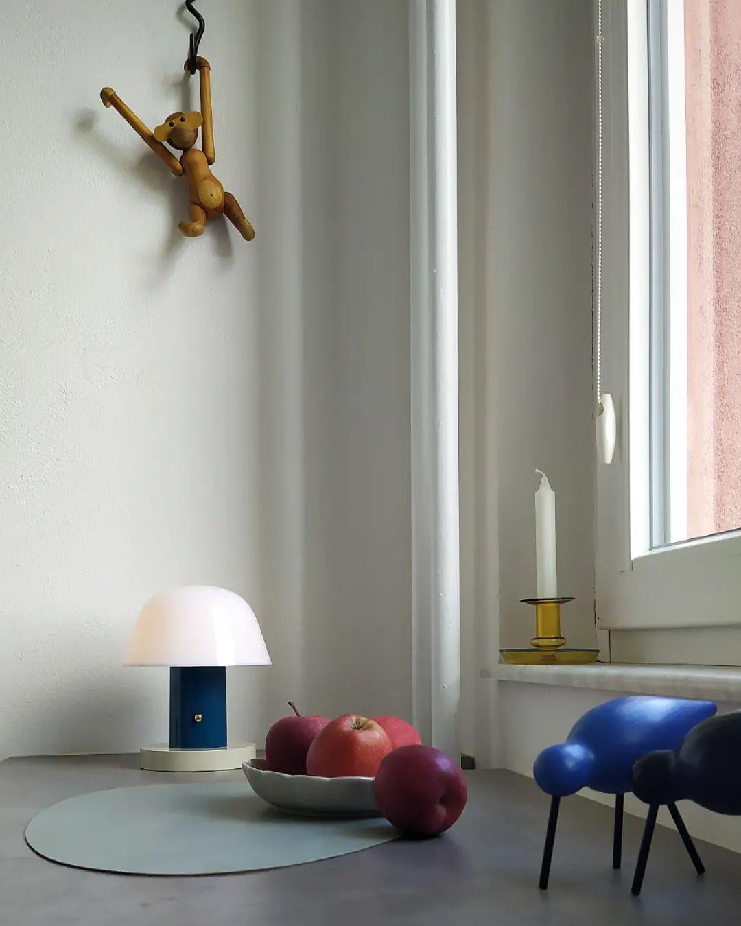 Portable Rechargeable Mushroom Table Lamp with Touch Dimming and Integrated LED
