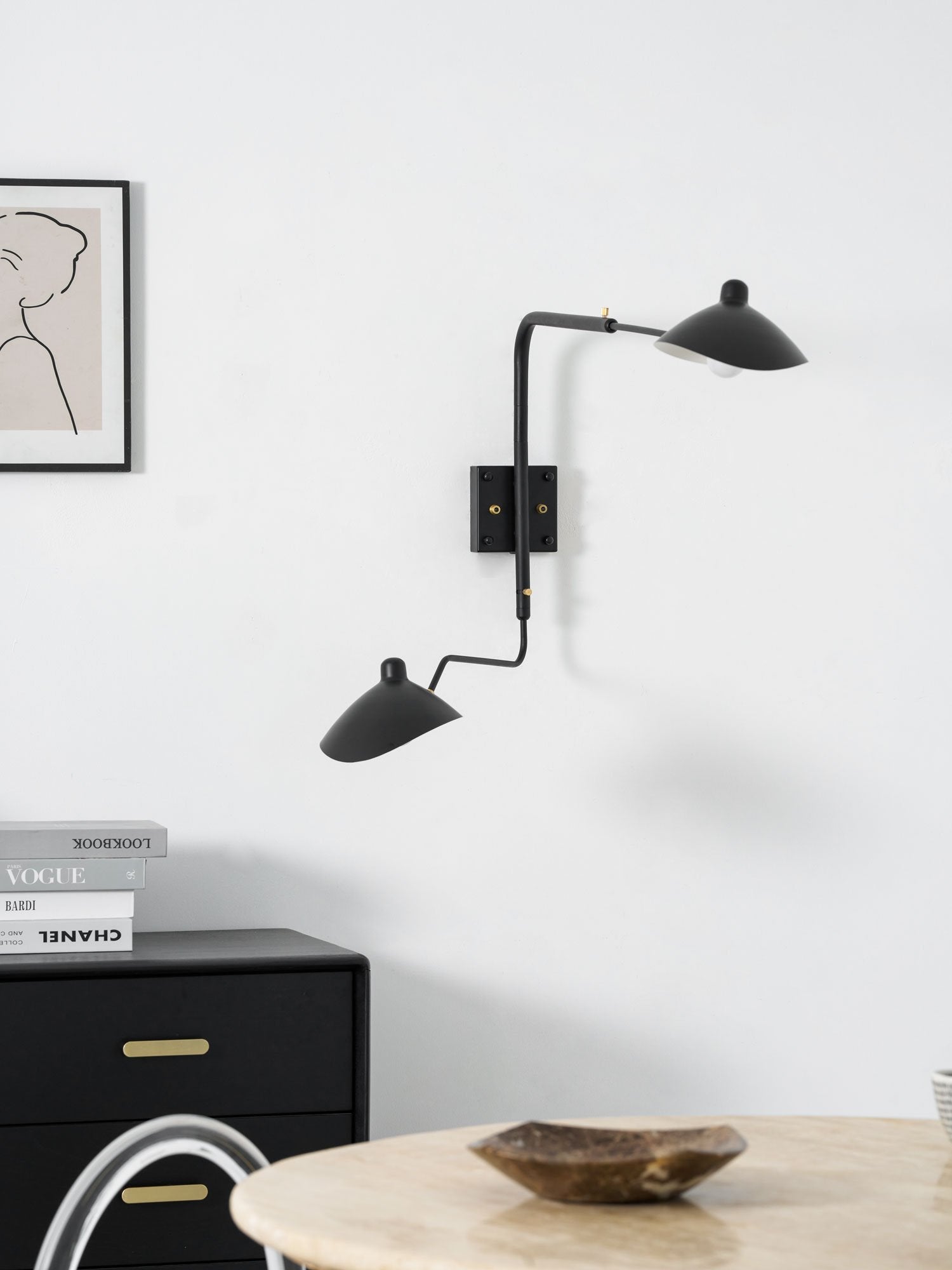industrial-adjustable-long-arm-wall-sconce-with-rotating-metal-shade-for-indoor-lighting