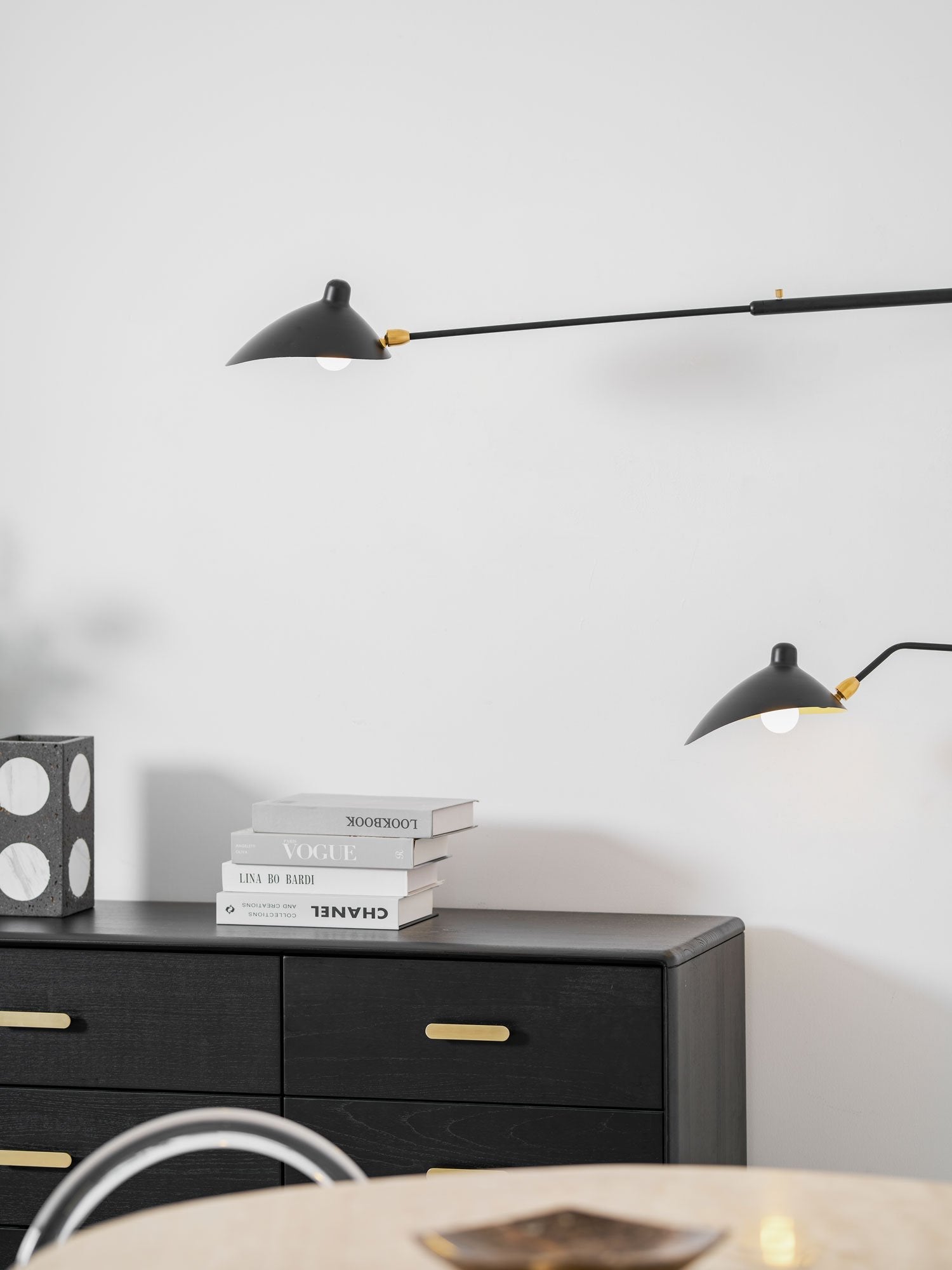industrial-adjustable-long-arm-wall-sconce-with-rotating-metal-shade-for-indoor-lighting
