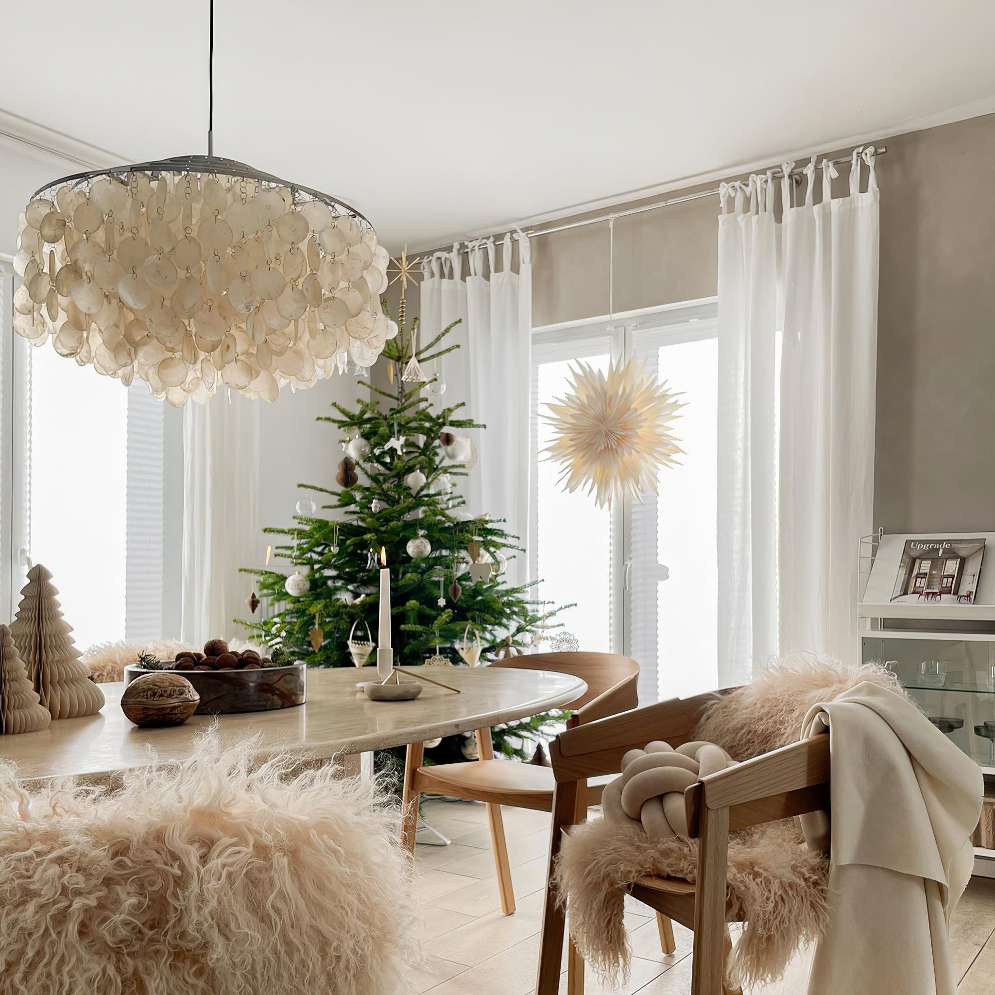 Modern Round Shell Pendant Light Coastal Chandelier for Living Room and Bedroom