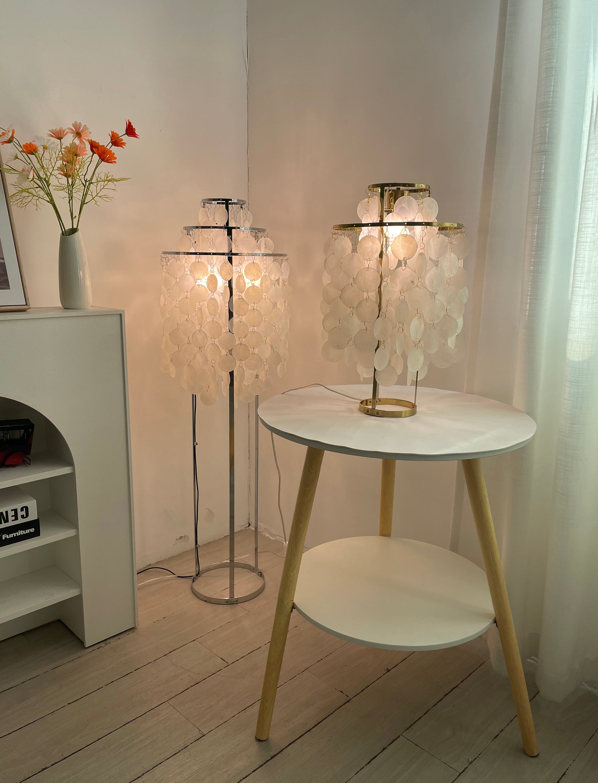 Elegant Natural Mother of Pearl Tiered Shell Floor Lamp Modern Standing Lighting for Home Decor