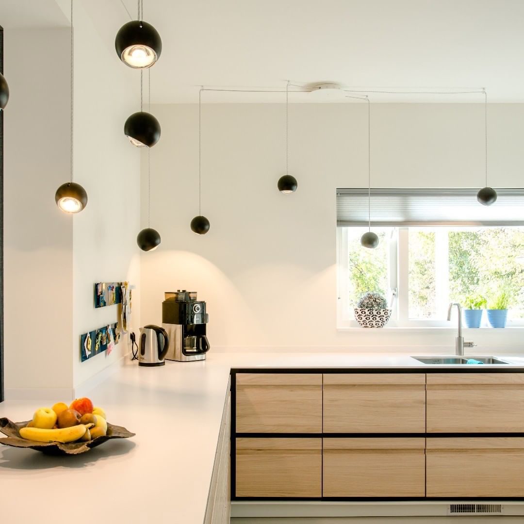 modern-spider-led-pendant-light-minimalist-adjustable-suspension-lamp-for-living-room