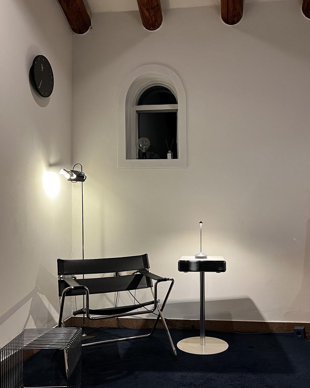 Modern Adjustable Spider Floor Lamp with Metal Reflector for Minimalist Interiors