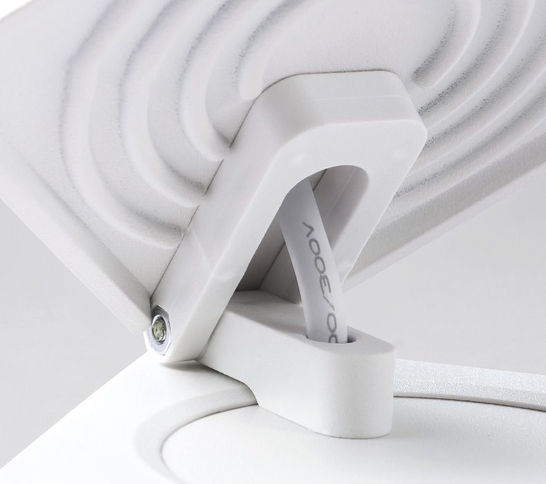 modern-square-adjustable-led-downlight-7w-355-degree-rotating-surface-mount-ceiling-and-wall-spot-light